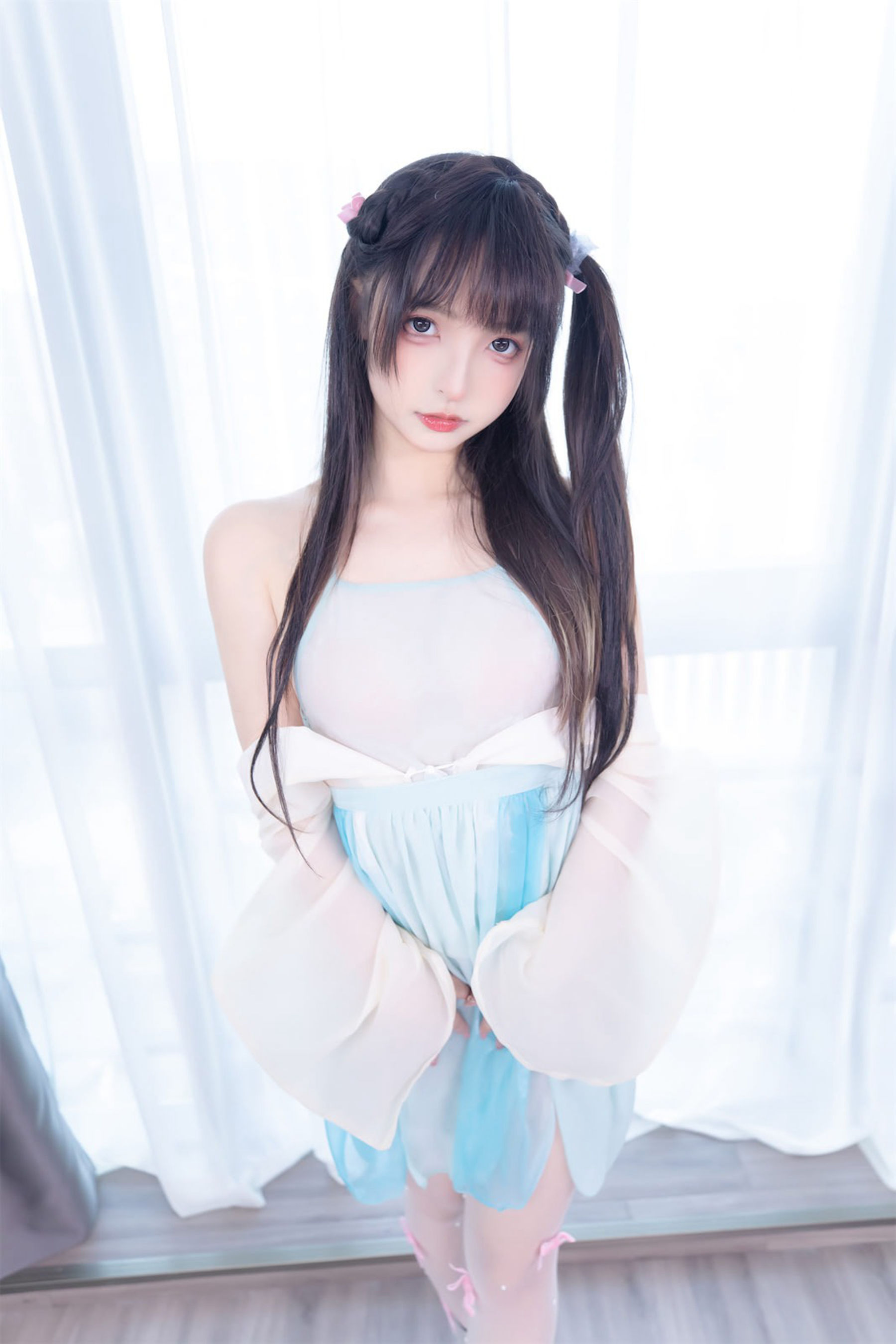 [福利COS] 萝莉神楽板真冬 之醉梦星河第15张