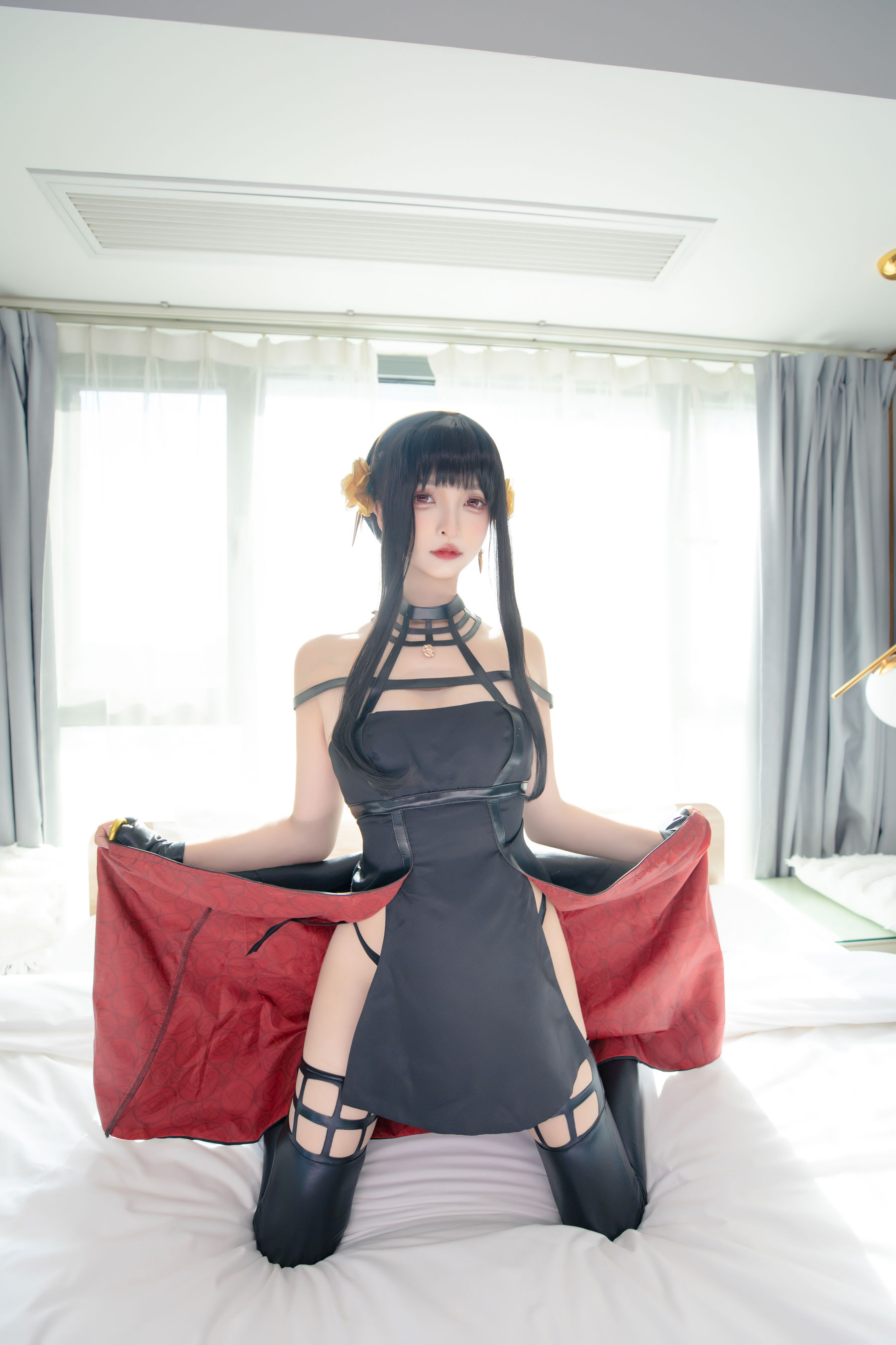 [福利COS] 萝莉神楽板真冬 之约尔太太第13张