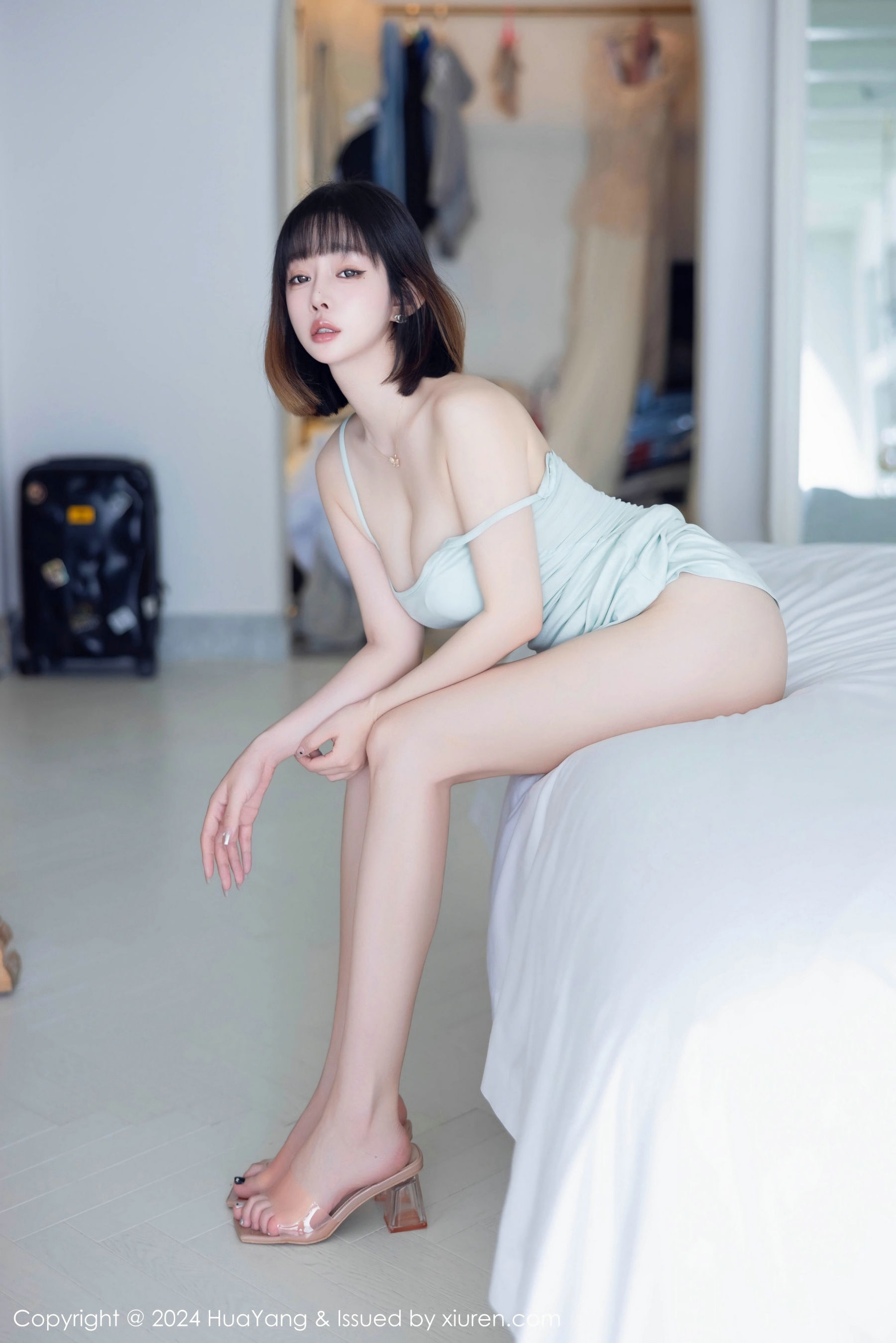 [HuaYang]花漾 2024.06.28 Vol.586 王雨纯第5张