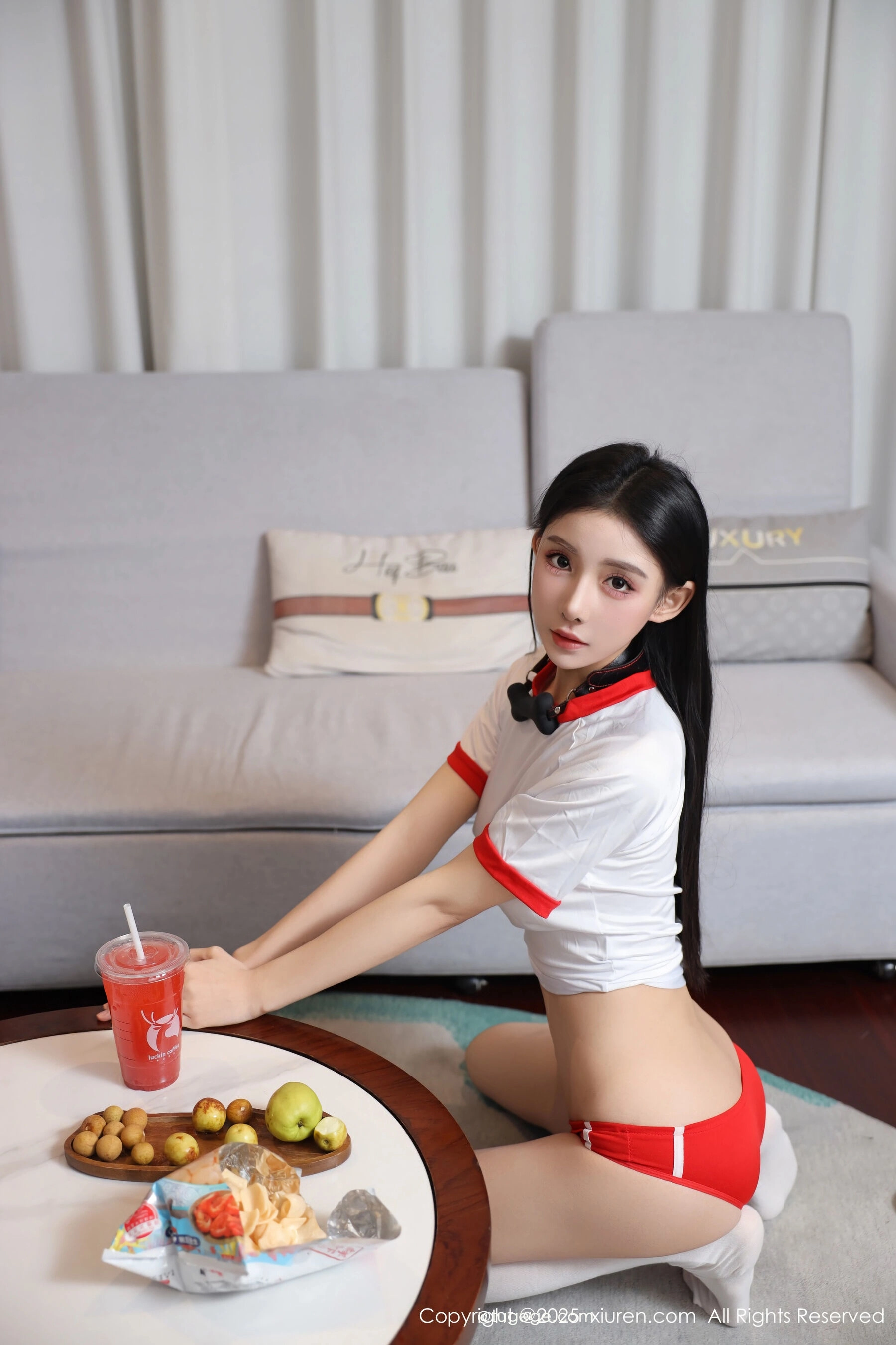  秀人网 许微微呀 Vol.11110 [86P]第12张