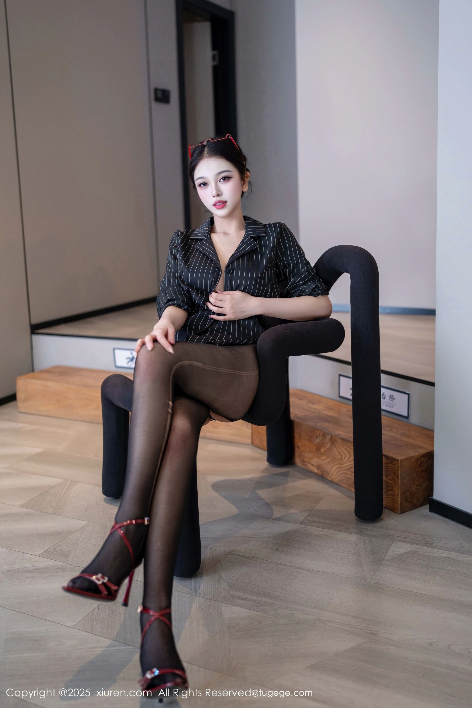  秀人网 诺诺子 Vol.11160 [75P]第3张