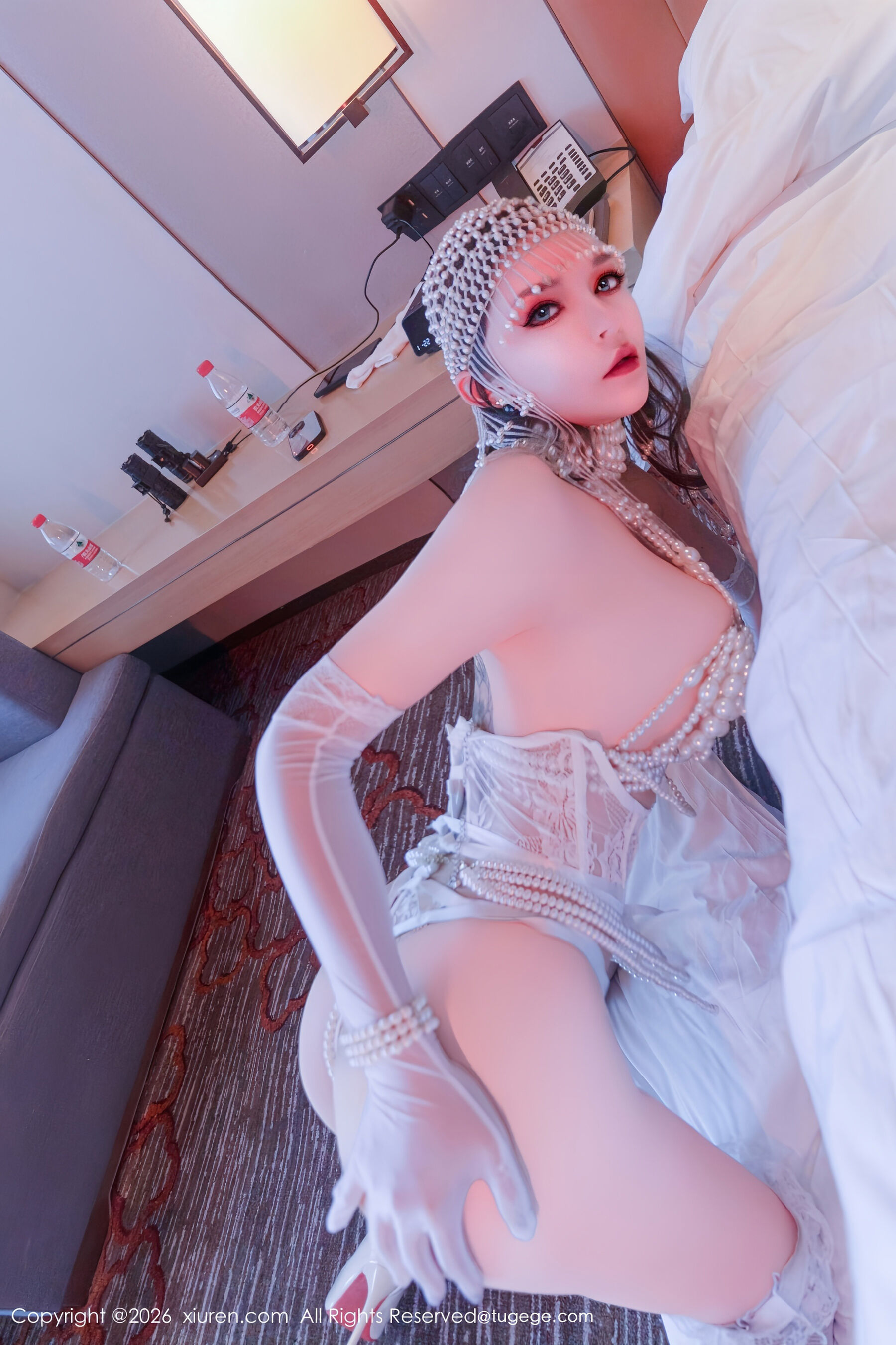  秀人网 伊丽莎有点白 Vol.11224 [80P]第12张