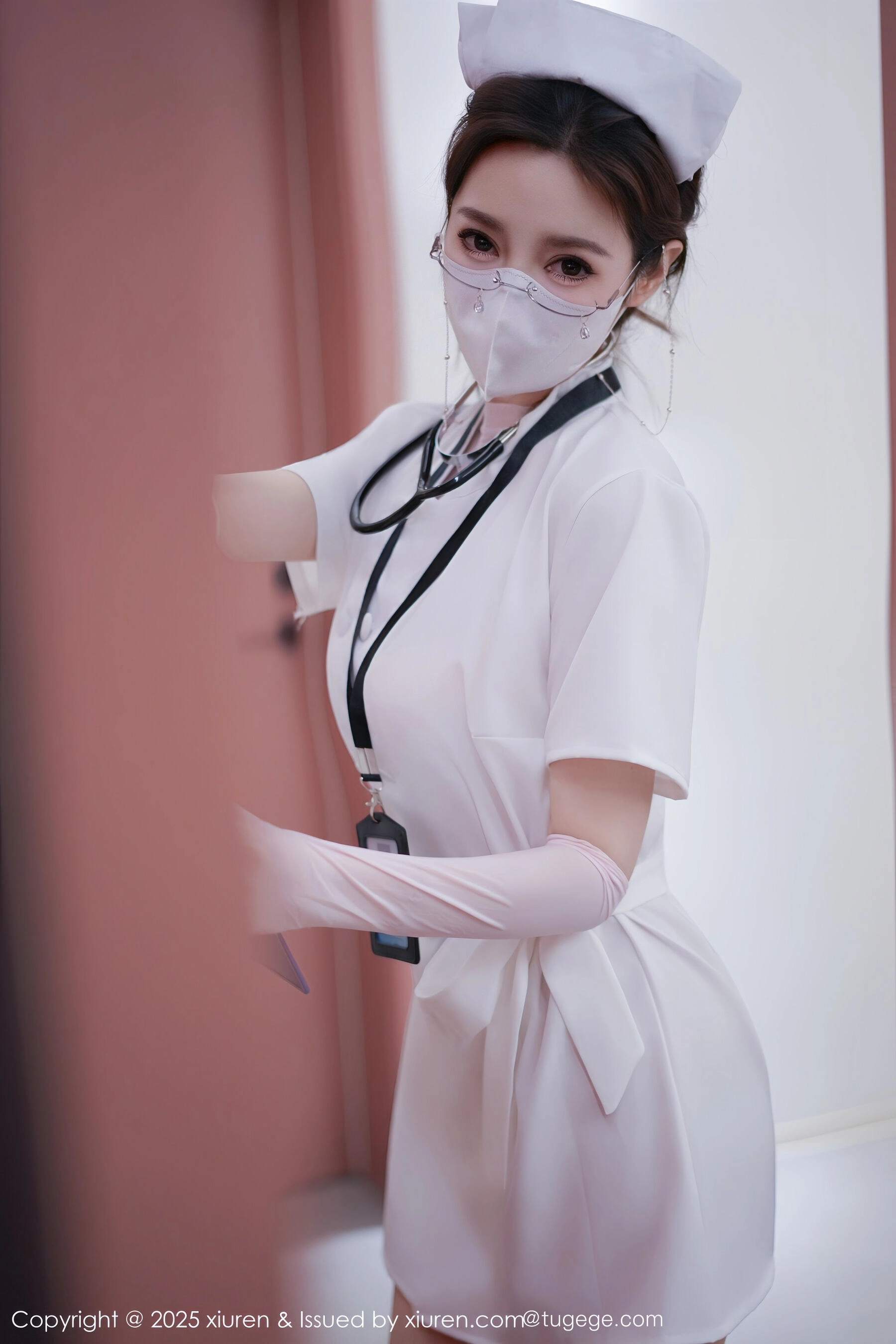  秀人网 Twins 桃桃 Vol.11099 [78P]第3张