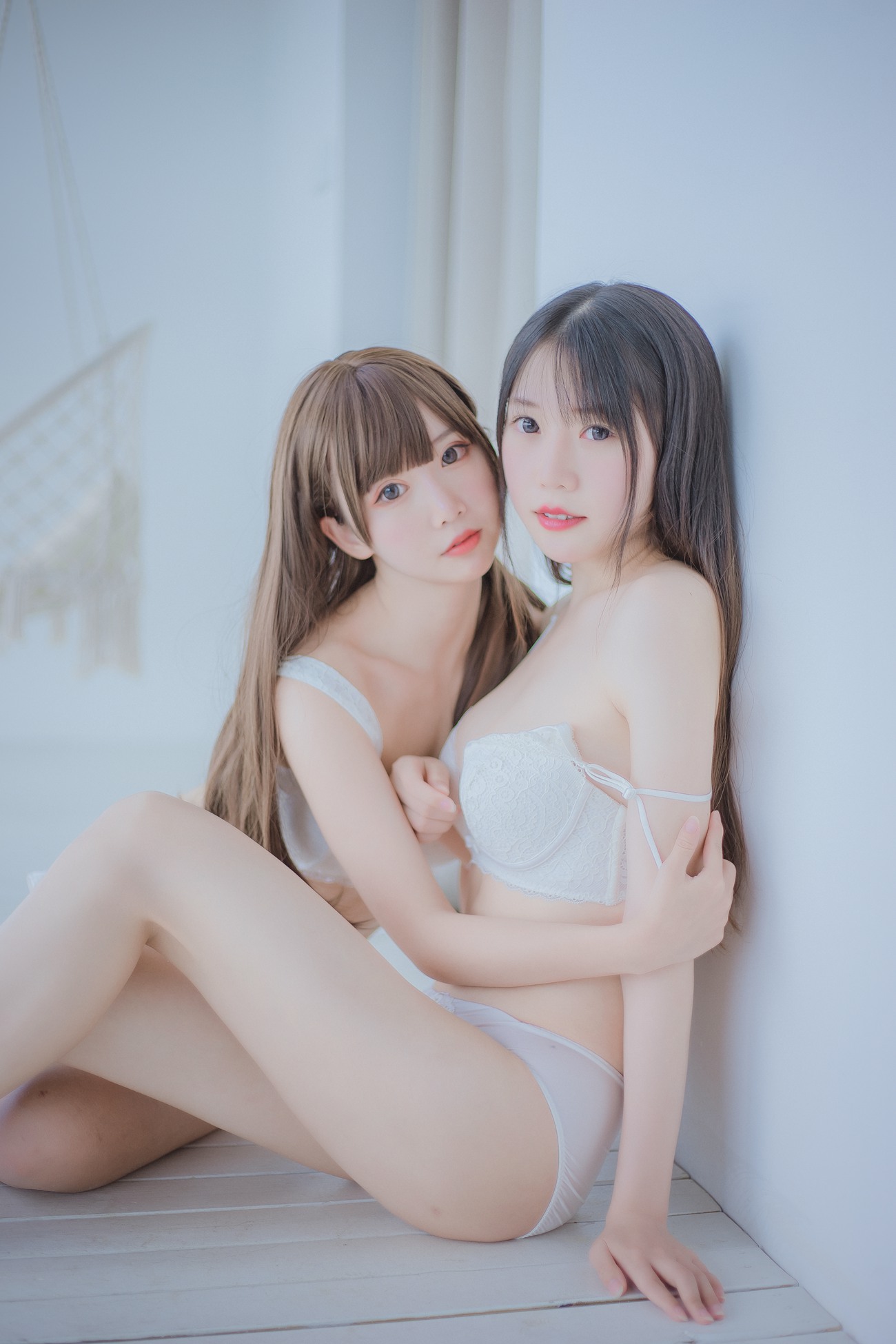 面饼仙儿&#038;香草喵 &#8211; 清凉姐妹[23P]第1张