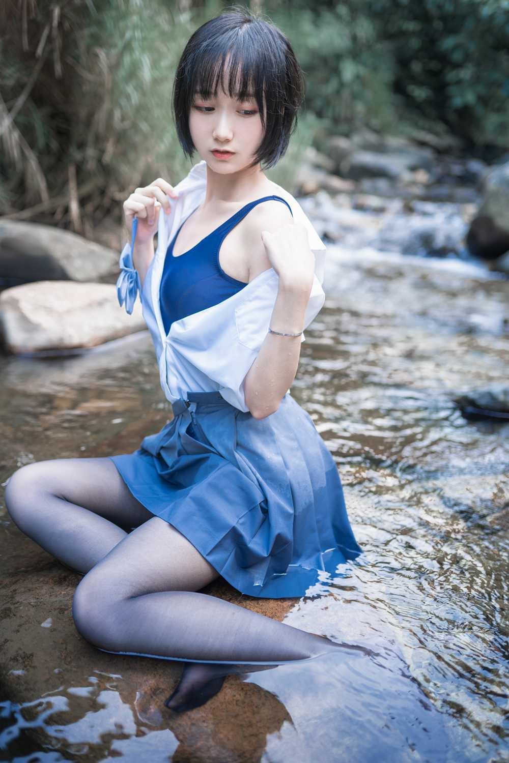 网荭Coser@木绵绵OwO 水色溪边至服 在现浏览第5张