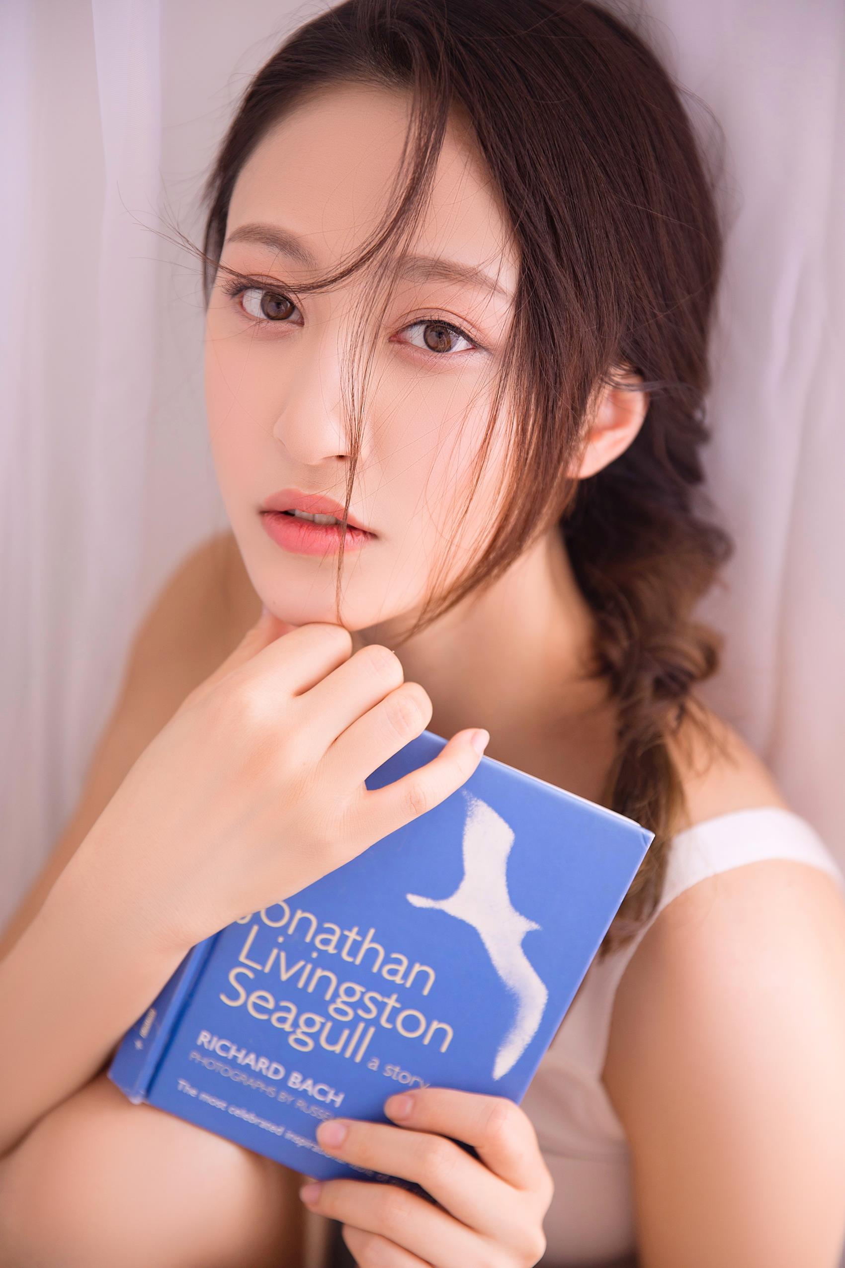 [YALAYI雅拉伊]2023.07.26 NO.1051 眼里花影[24+1P]第5张