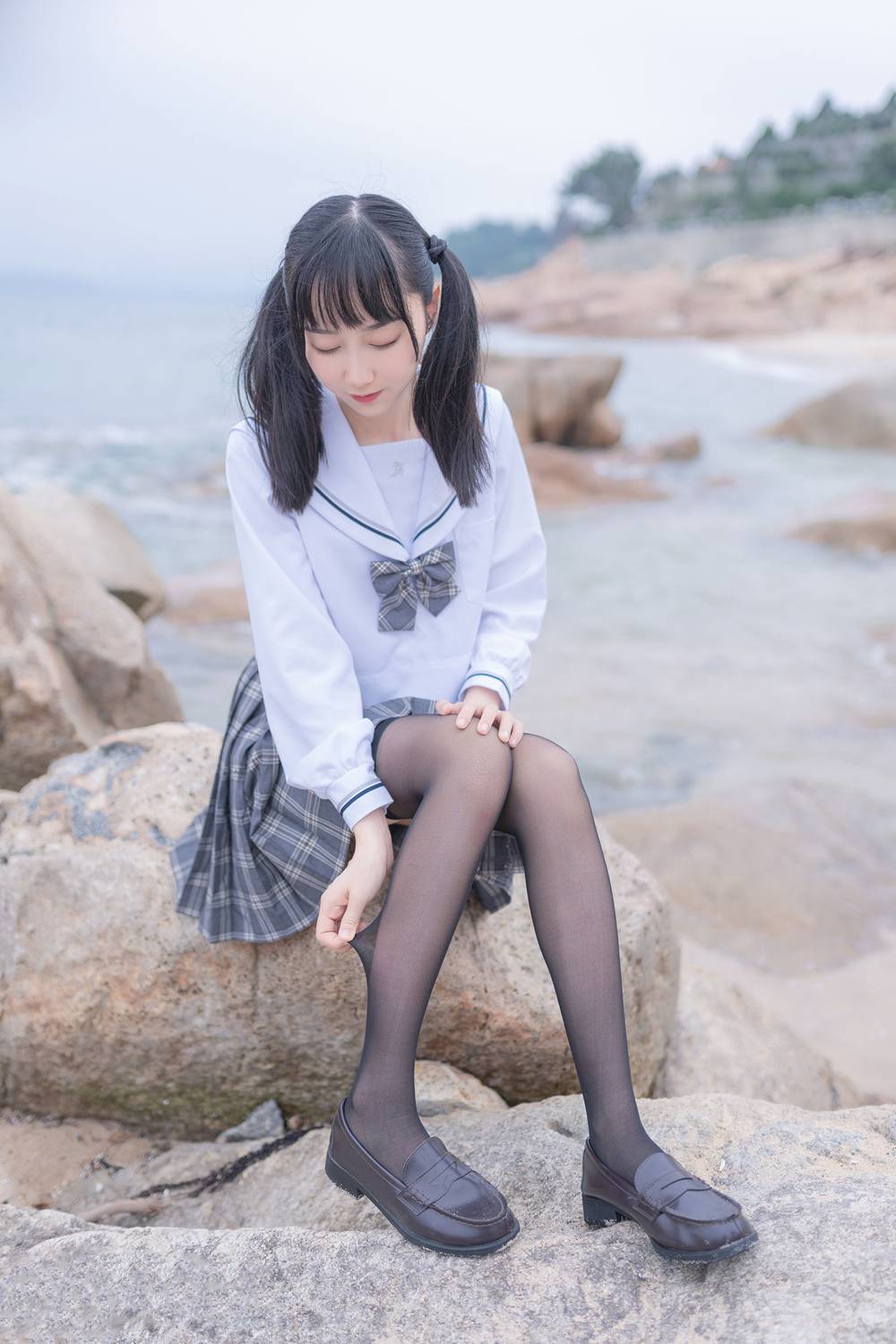 网荭Coser@木绵绵OwO 海边JK 在现浏览第2张