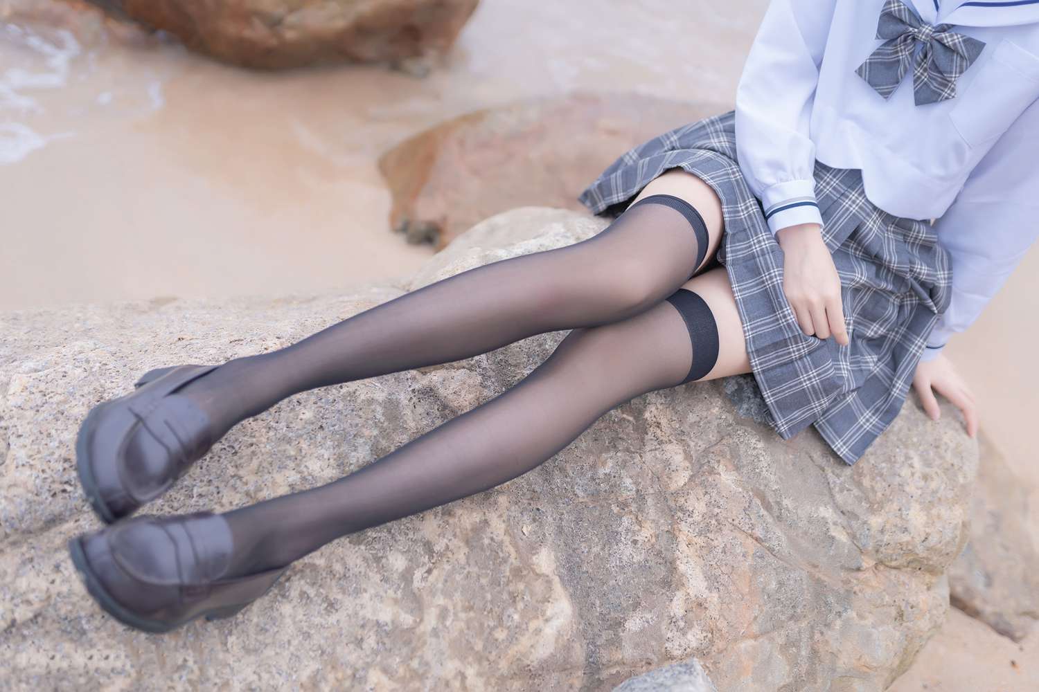 网荭Coser@木绵绵OwO 海边JK 在现浏览第7张