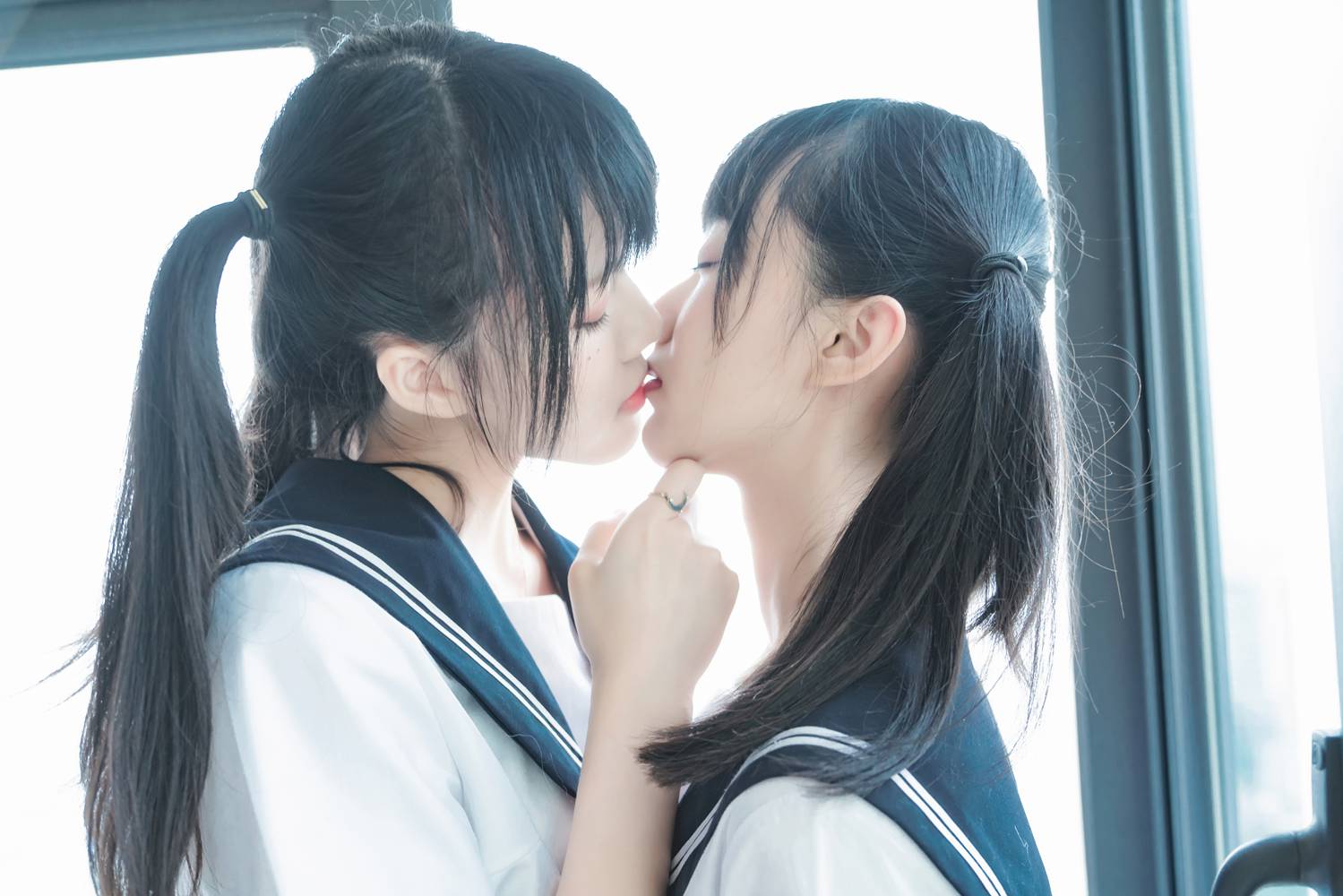 网荭Coser@木绵绵OwO 她(至服×至服)  在现浏览第4张