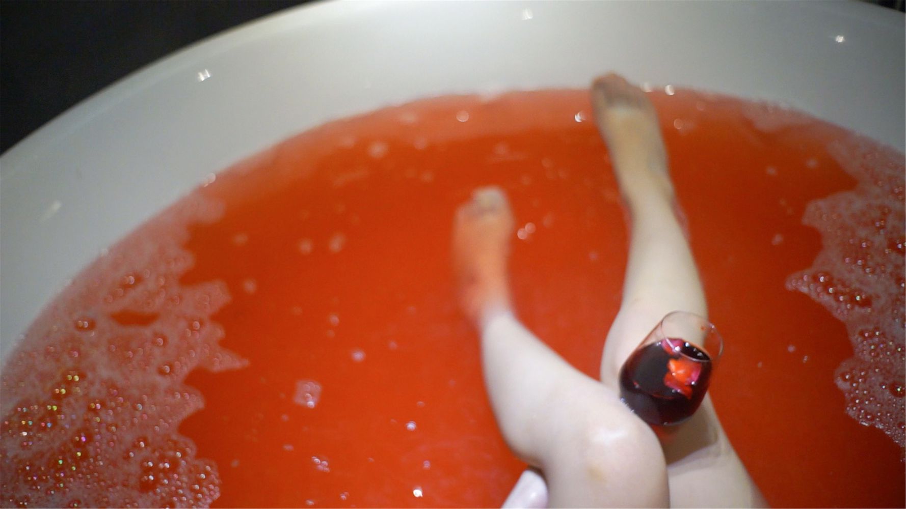 网荭Coser@木花琳琳是勇者 洗澡！吸血鬼篇 在现浏览第1张