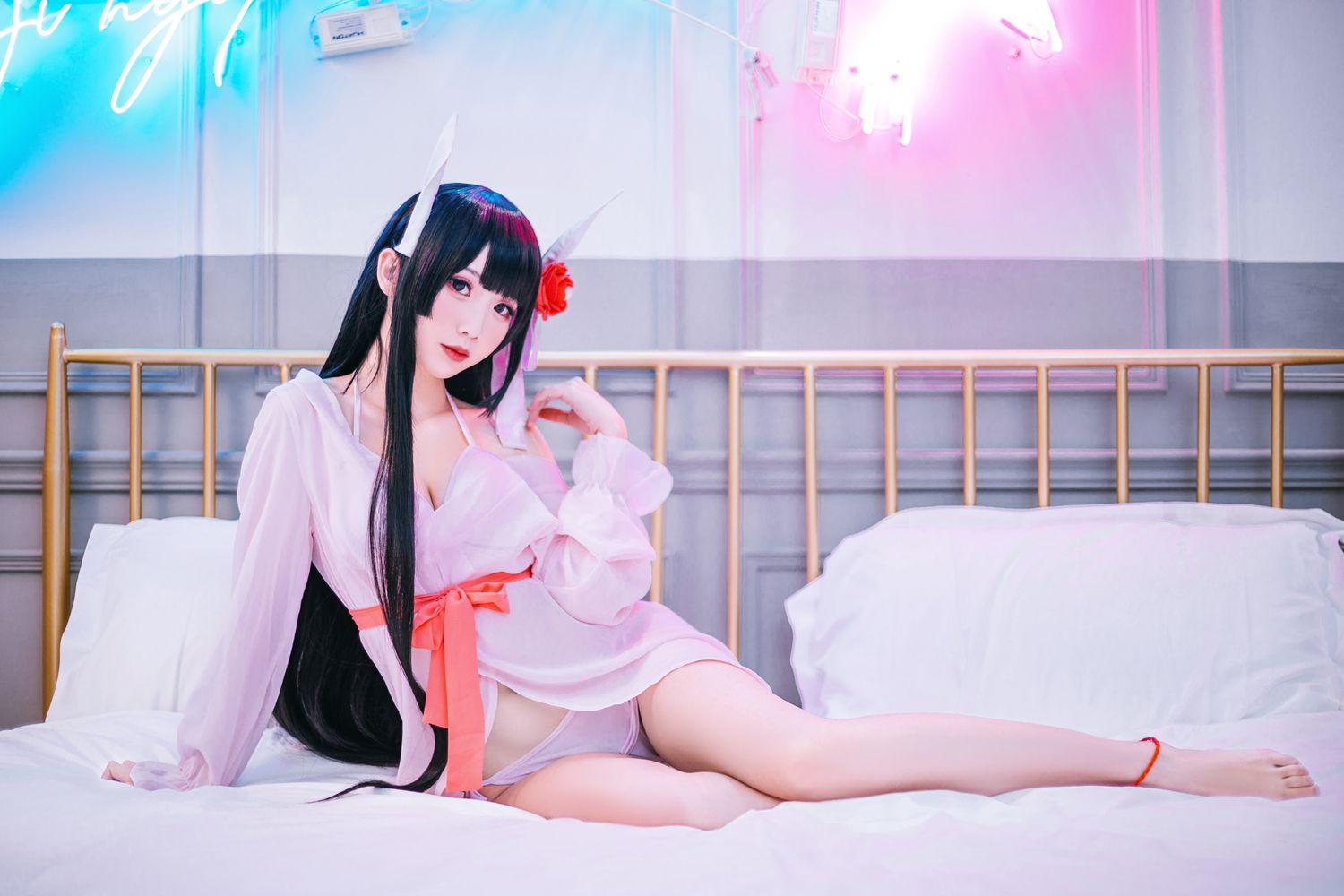 网荭Coser@面饼仙儿 鲟睡衣 在现浏览第2张