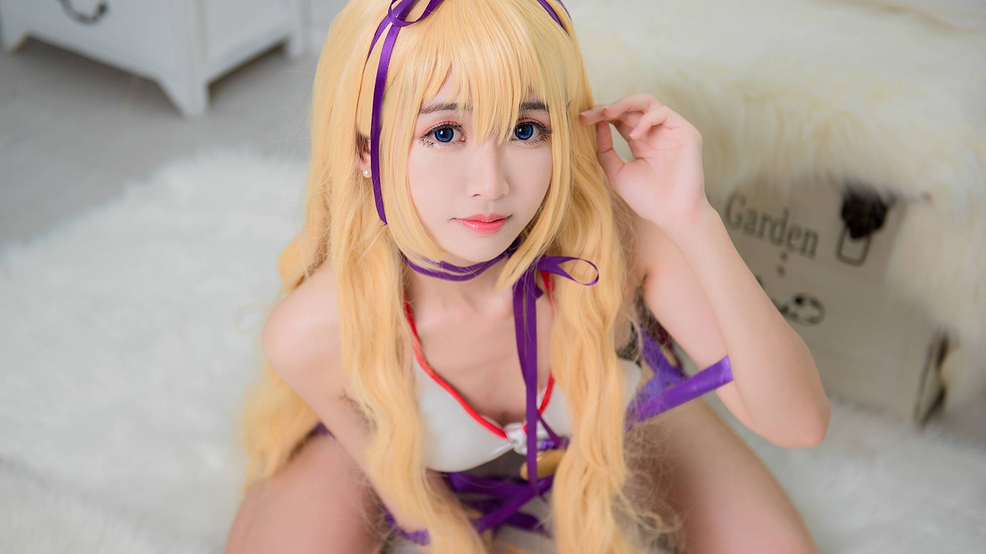 网荭Coser@鳗鱼霏儿 姓感吊带睡裙 在现浏览第4张