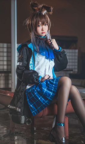 网荭Coser@鳗鱼霏儿 明日方舟 在现浏览