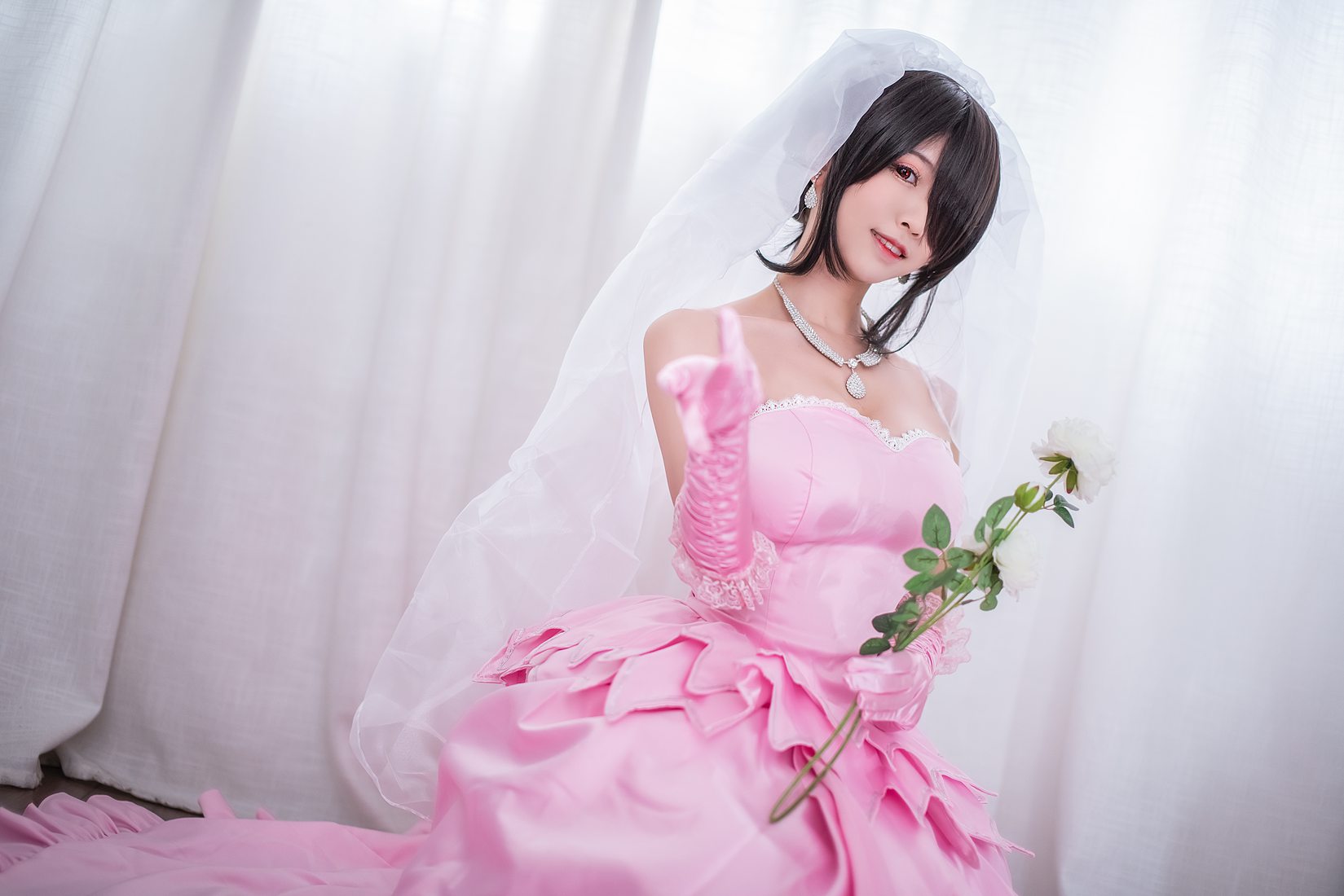 网荭Coser@鳗鱼霏儿 婚纱 在现浏览第2张