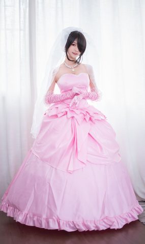 网荭Coser@鳗鱼霏儿 婚纱 在现浏览