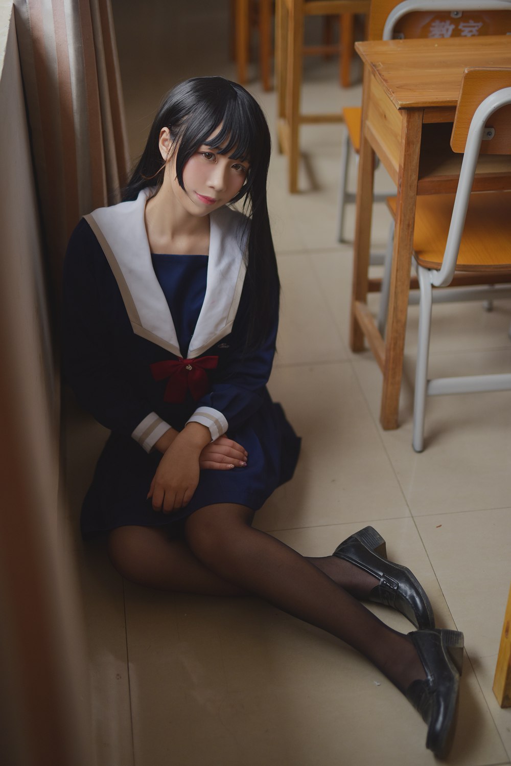 网荭Coser@九曲Jean JK露脐至服 在现浏览第6张