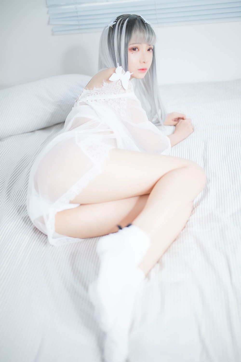 网荭Coser@疯猫ss 白纱 在现浏览第6张