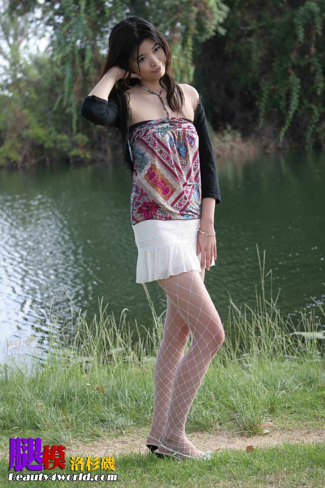 [BeautyLeg] No.035 Arina 在现浏览第16张
