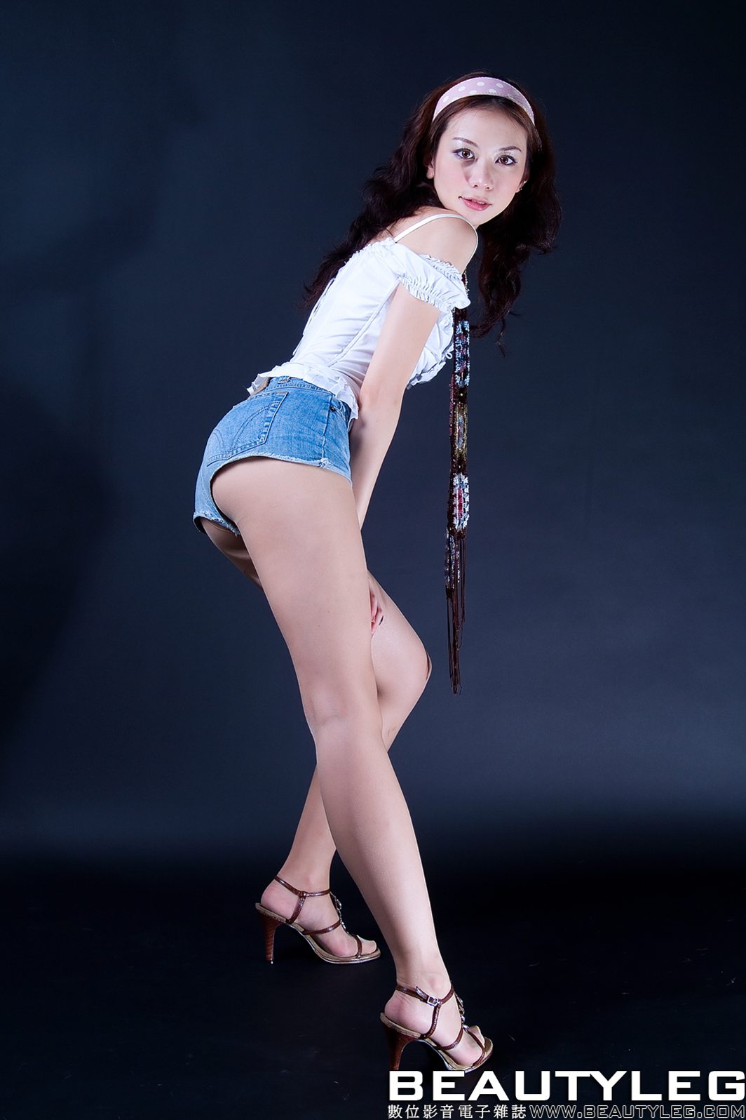 [BeautyLeg] No.093 Emily 在现浏览第27张