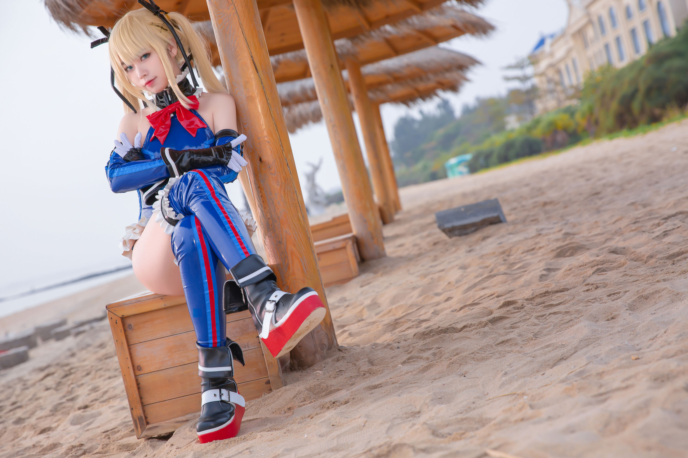 [网红COSER写真] 动漫博主G44不会受伤 - 玛丽连体衣第4张