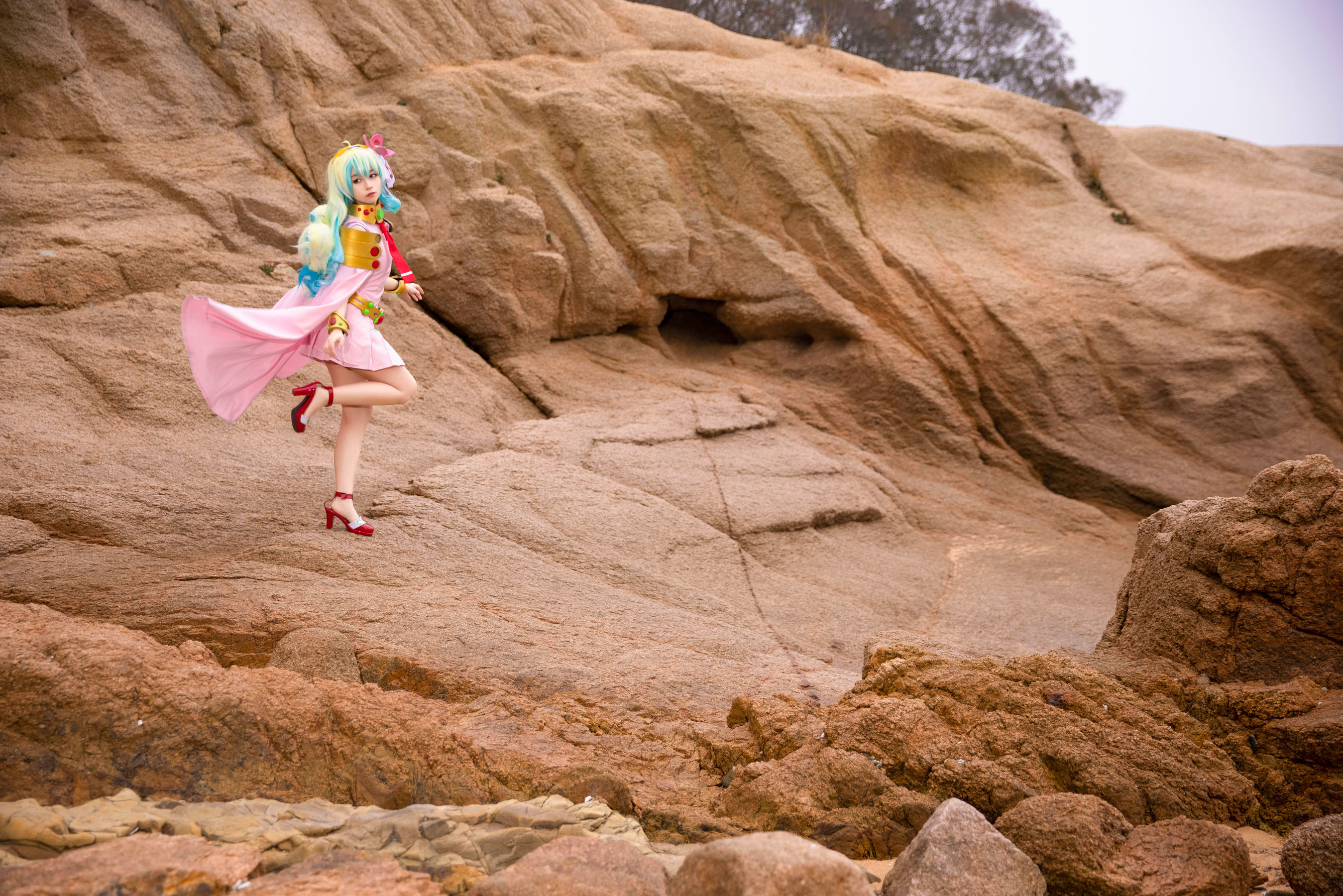 [网红COSER写真] 动漫博主G44不会受伤 - 尼娅第1张