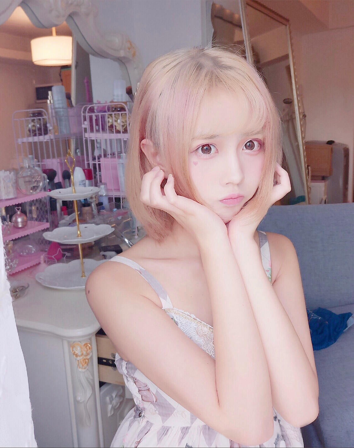 [网红COSER写真] 次元少女念雪ww - 白色长筒过膝袜第5张