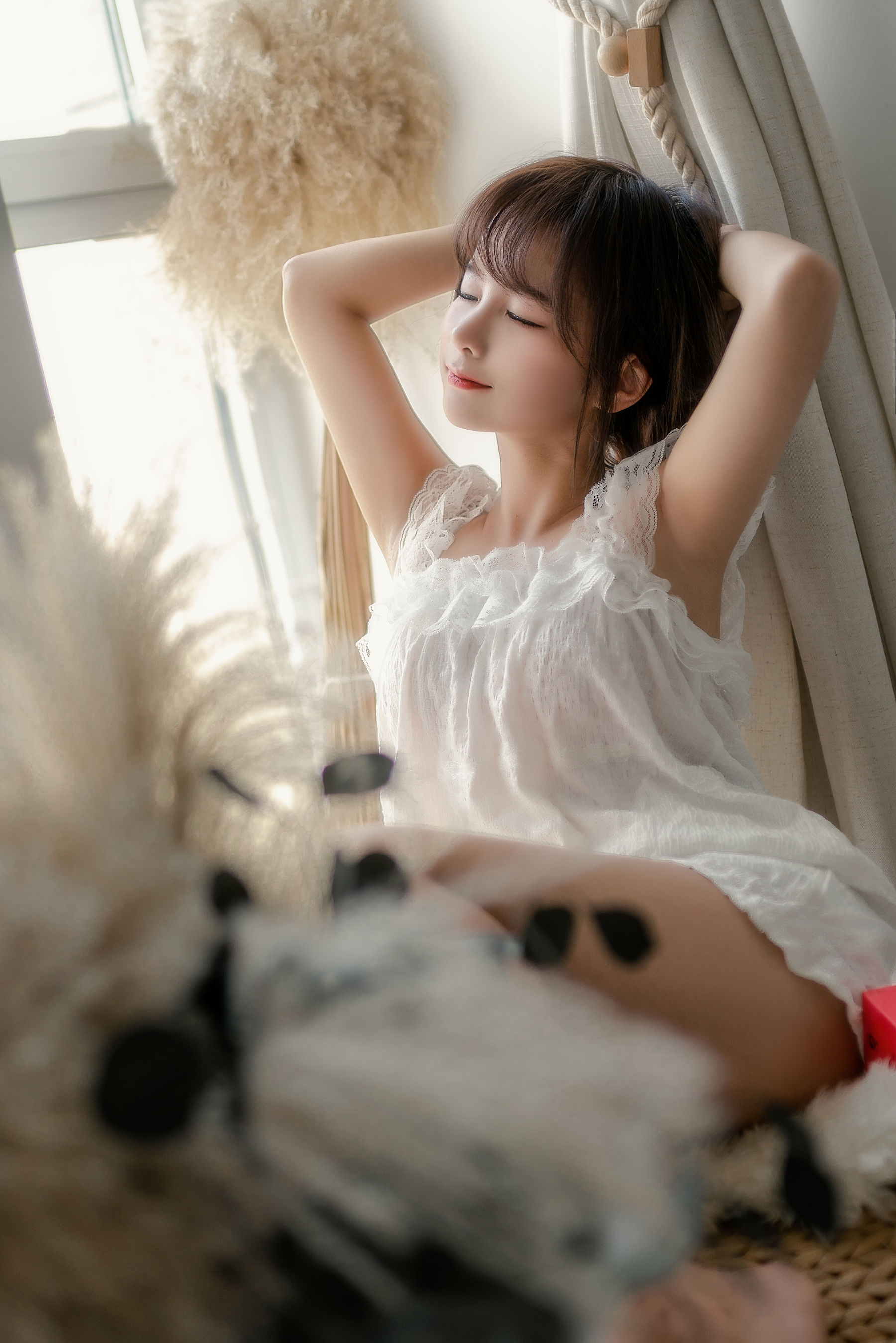 [COS福利] 动漫博主蠢沫沫 - 大象 白睡衣第1张