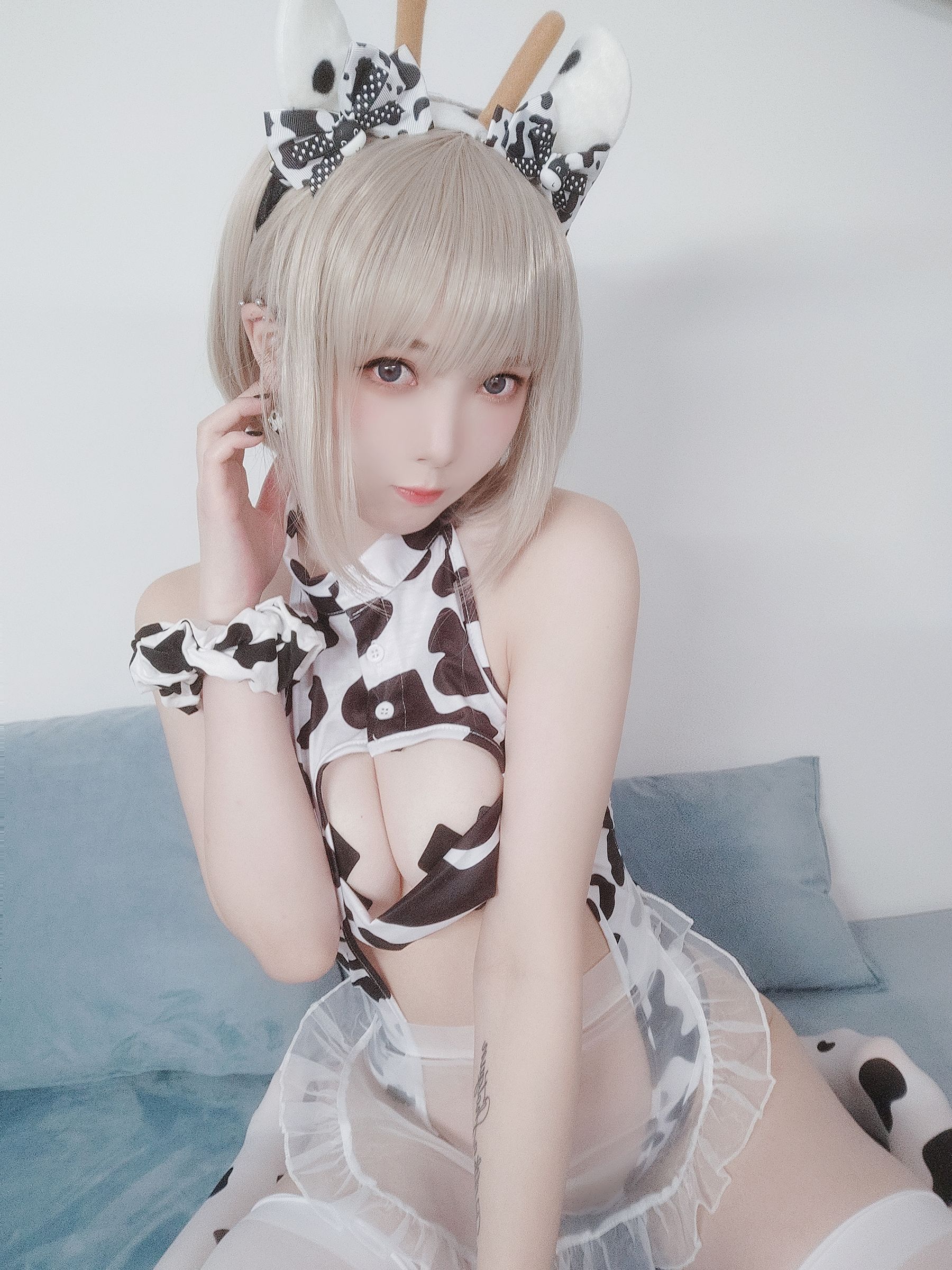 [COS福利] 动漫博主弥七Minana - 奶牛第2张