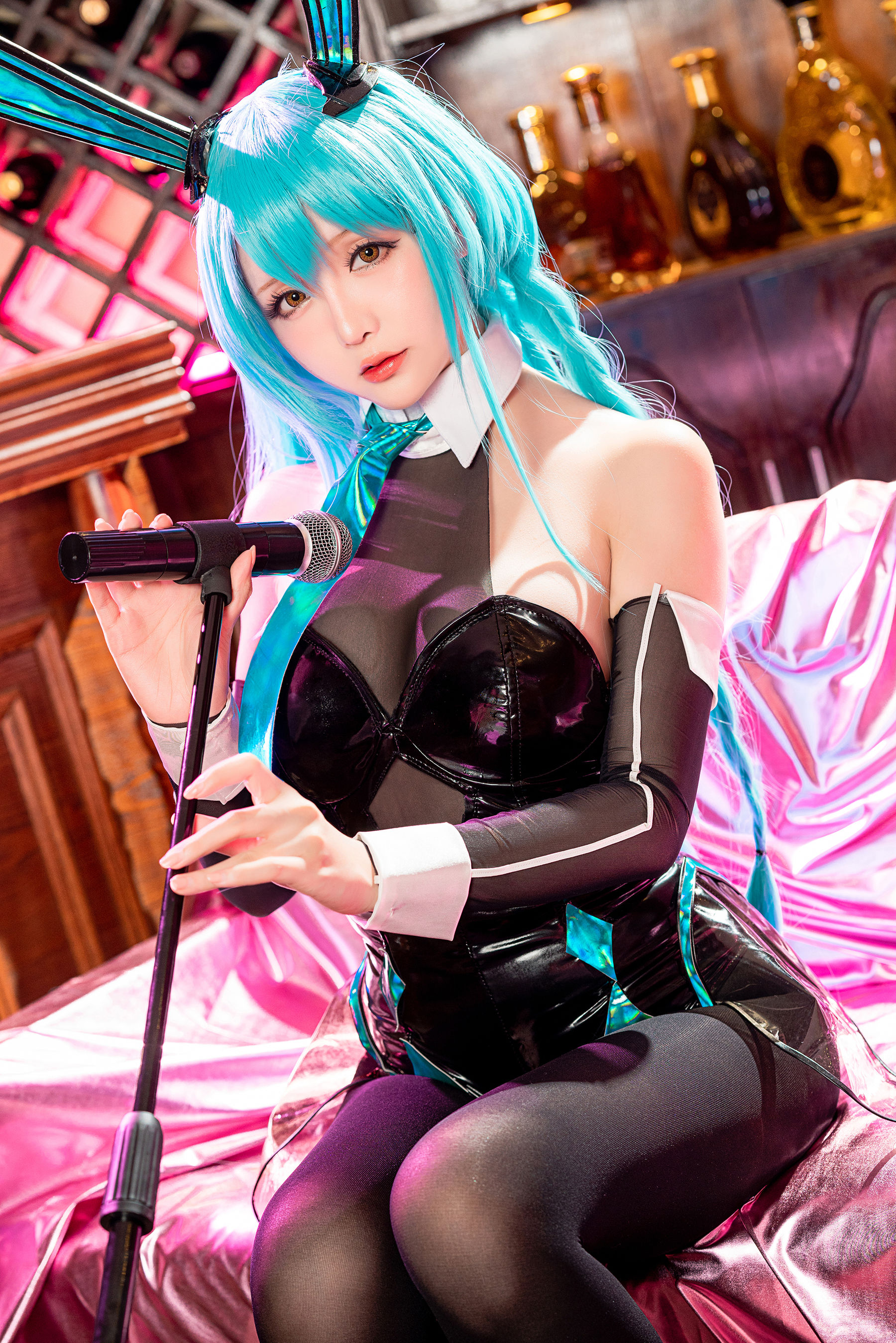 [网红COSER写真] Coser小姐姐星之迟迟 - 纯白と漆黑《树城》第7张