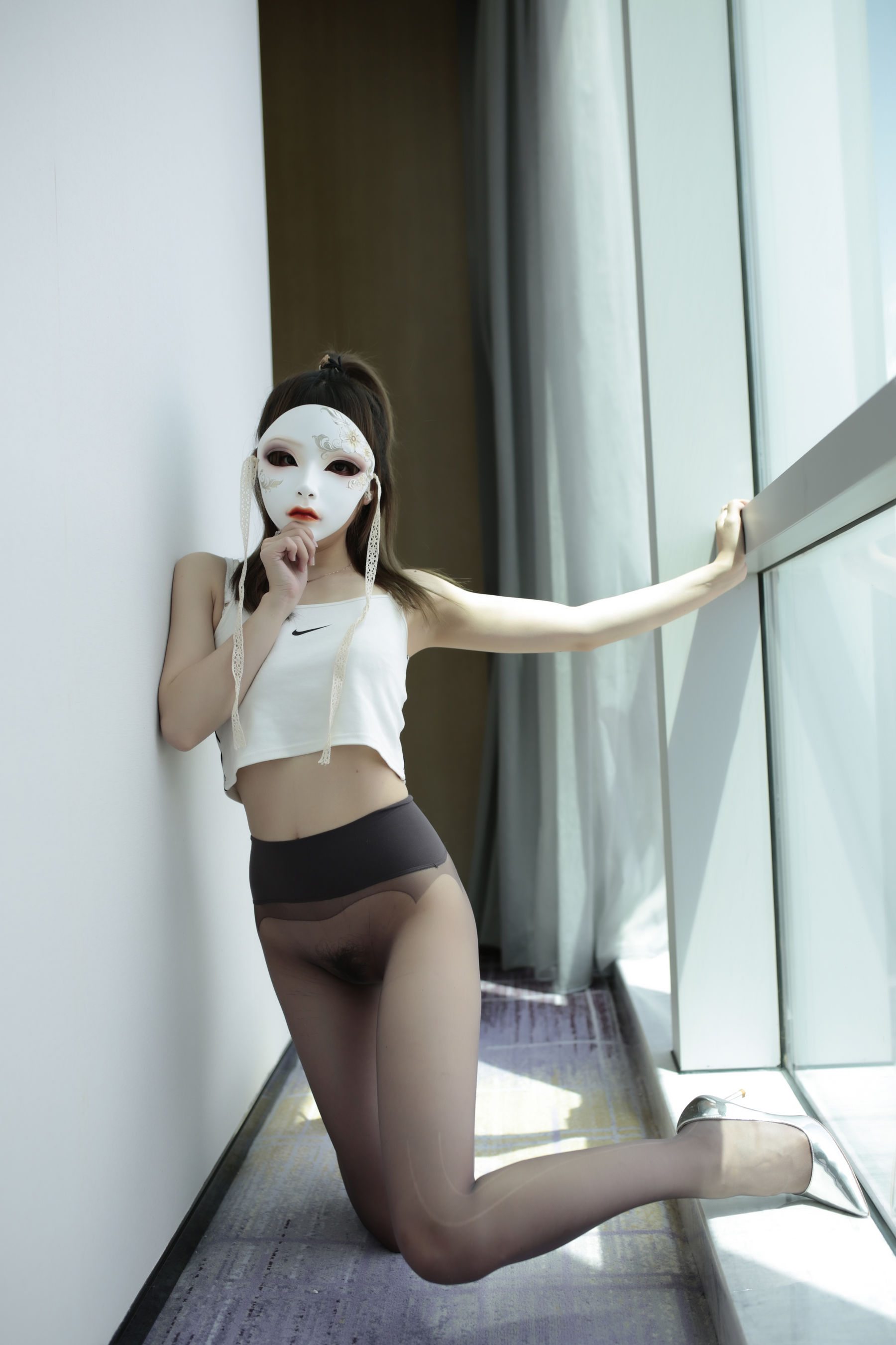 [福利COS] 斗鱼主播小女巫露娜 - 牛仔小裤裤第28张