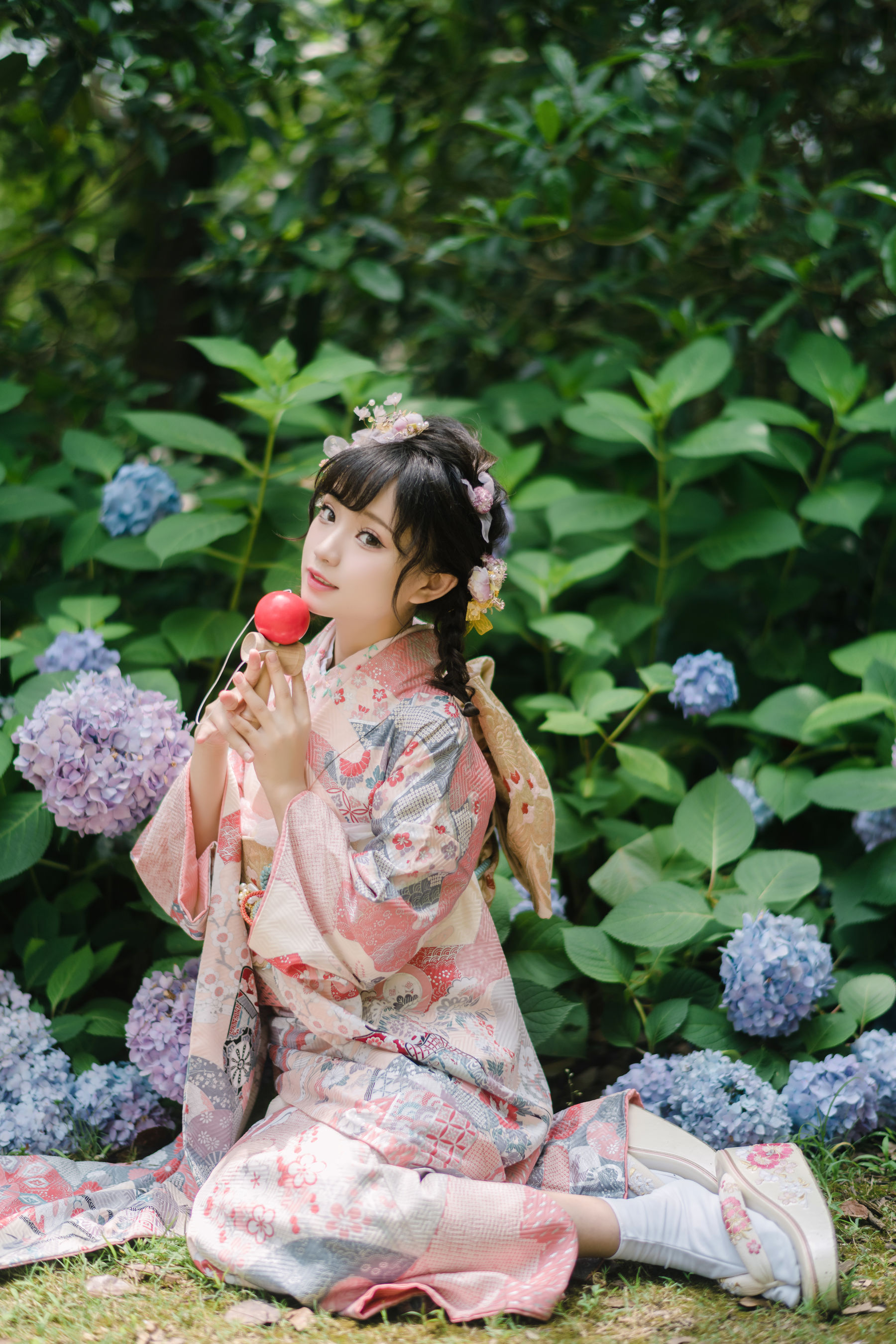 [福利COS] 花柒Hana - 绣球花和服第4张