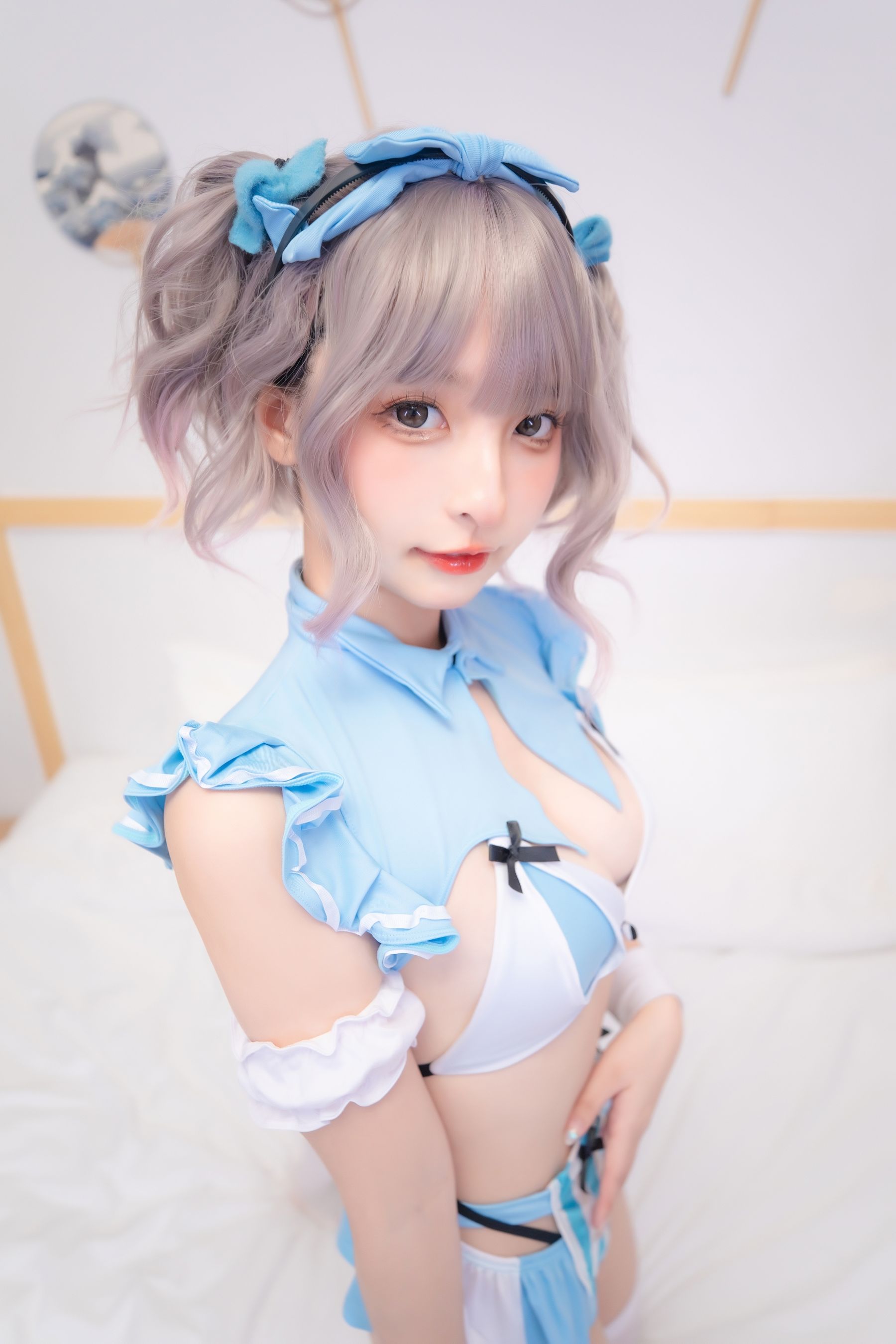 [福利COS] 神楽坂真冬 蓝调女仆第16张