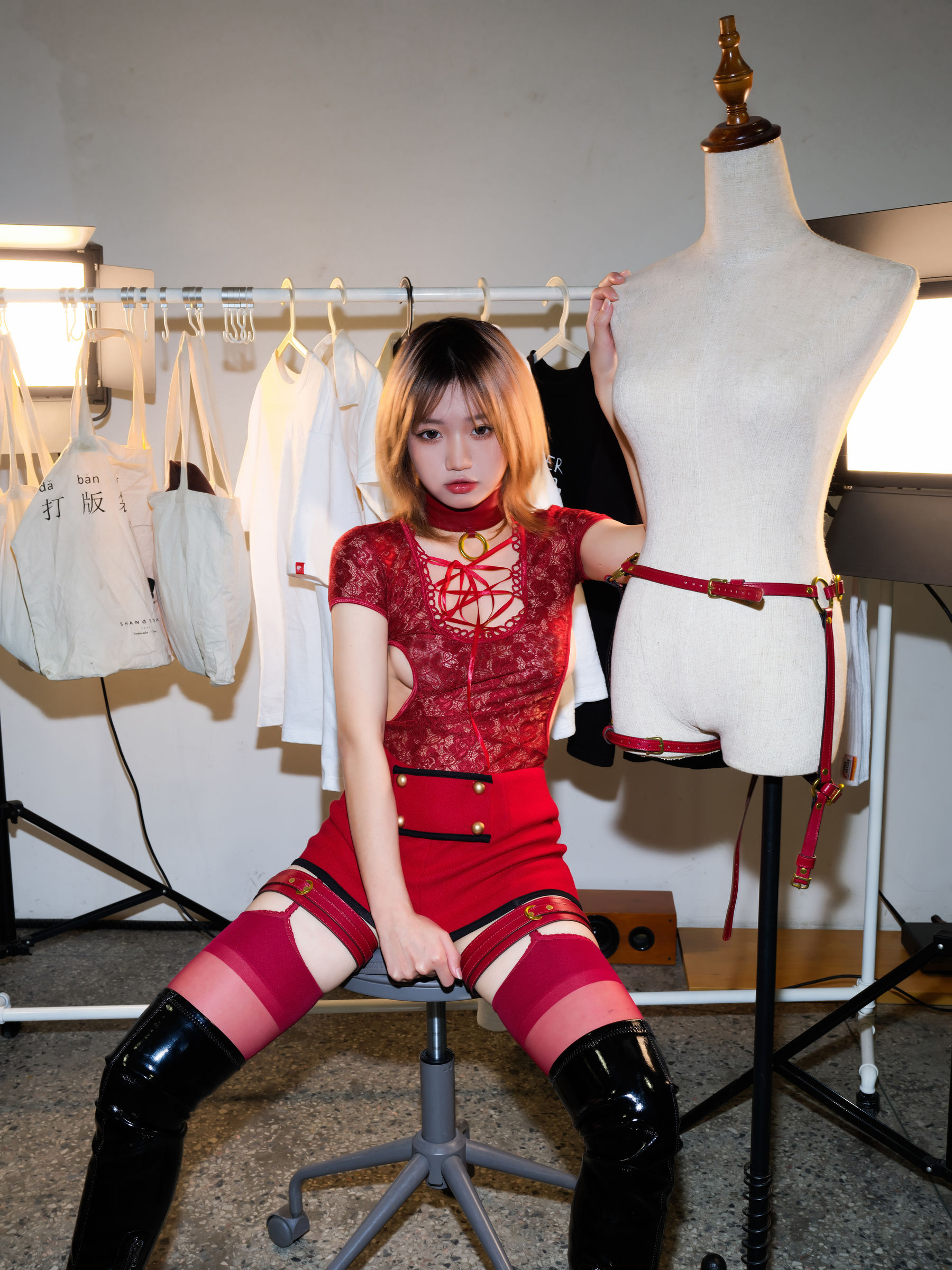 [网红COS] 动漫博主柒柒要乖哦 - 红第11张