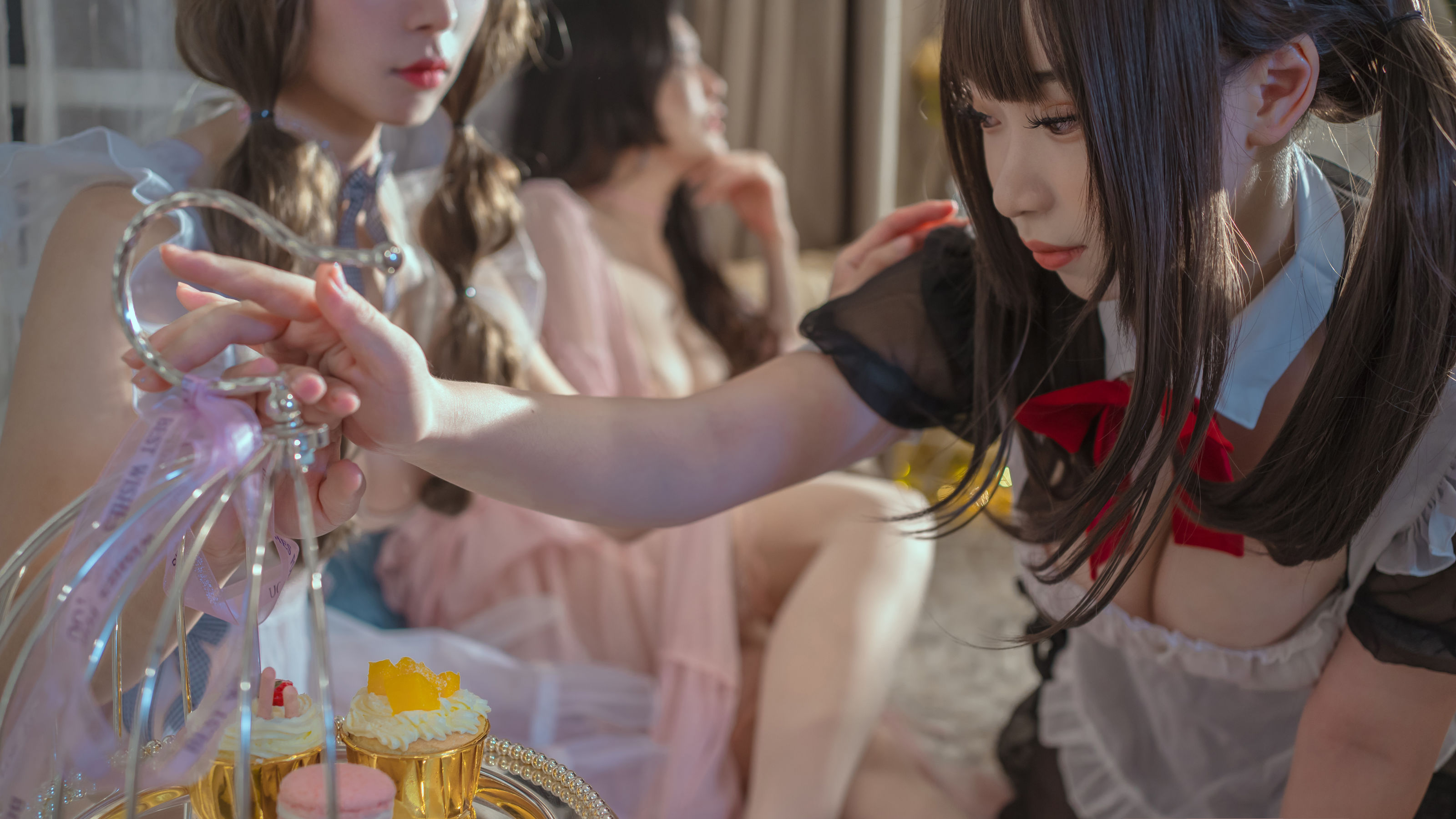 [网红COS] 秋和柯基(夏小秋秋秋) - 下午茶时光第10张