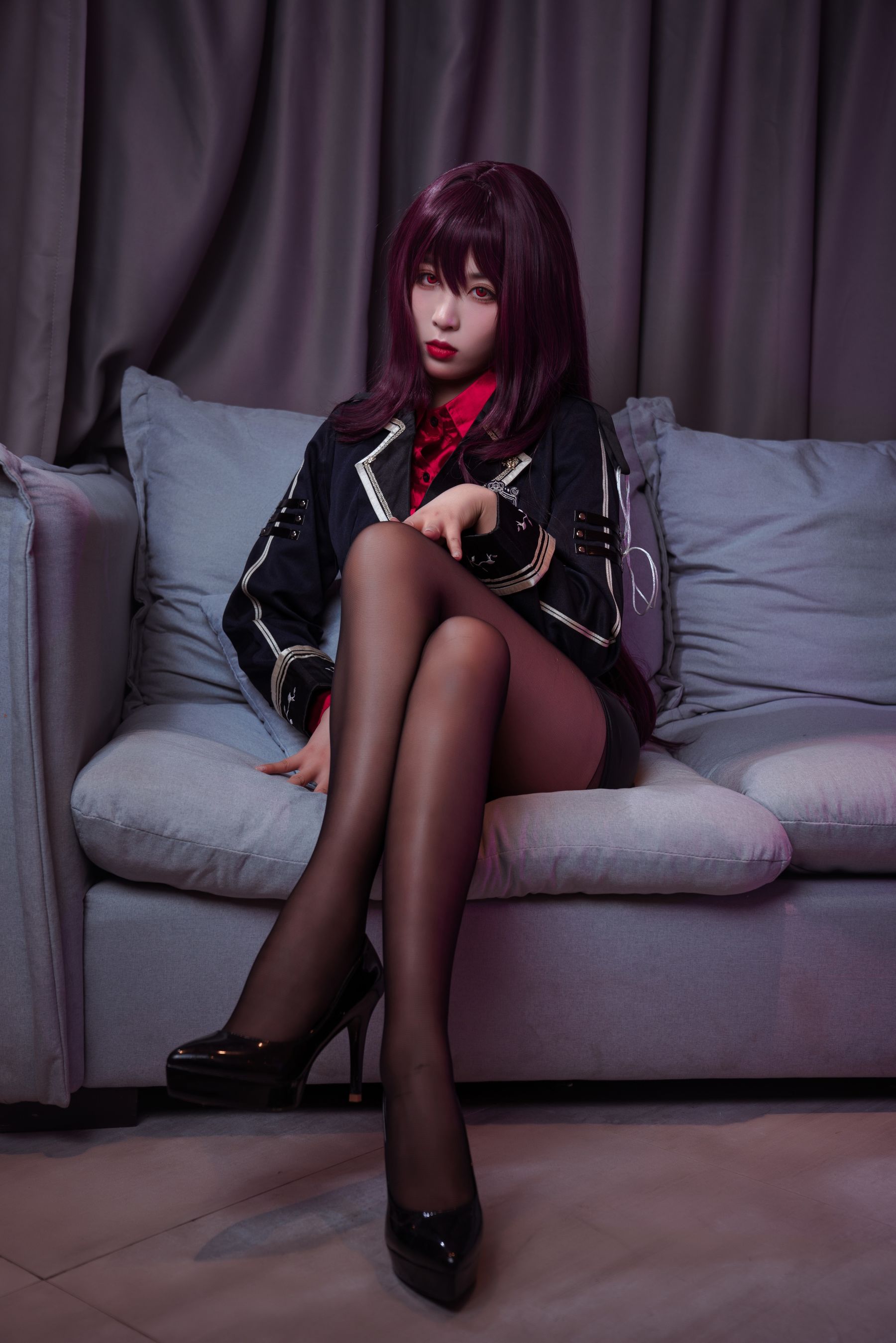 [网红COS] 轩萧学姐 - 师匠OL第3张