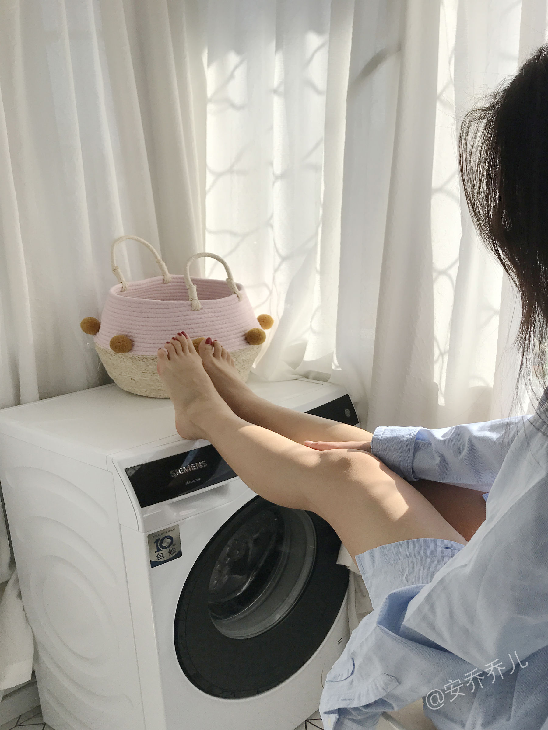 [福利COS] 安乔乔儿(Nia乔乔) No.016 阳台洗衣房第36张