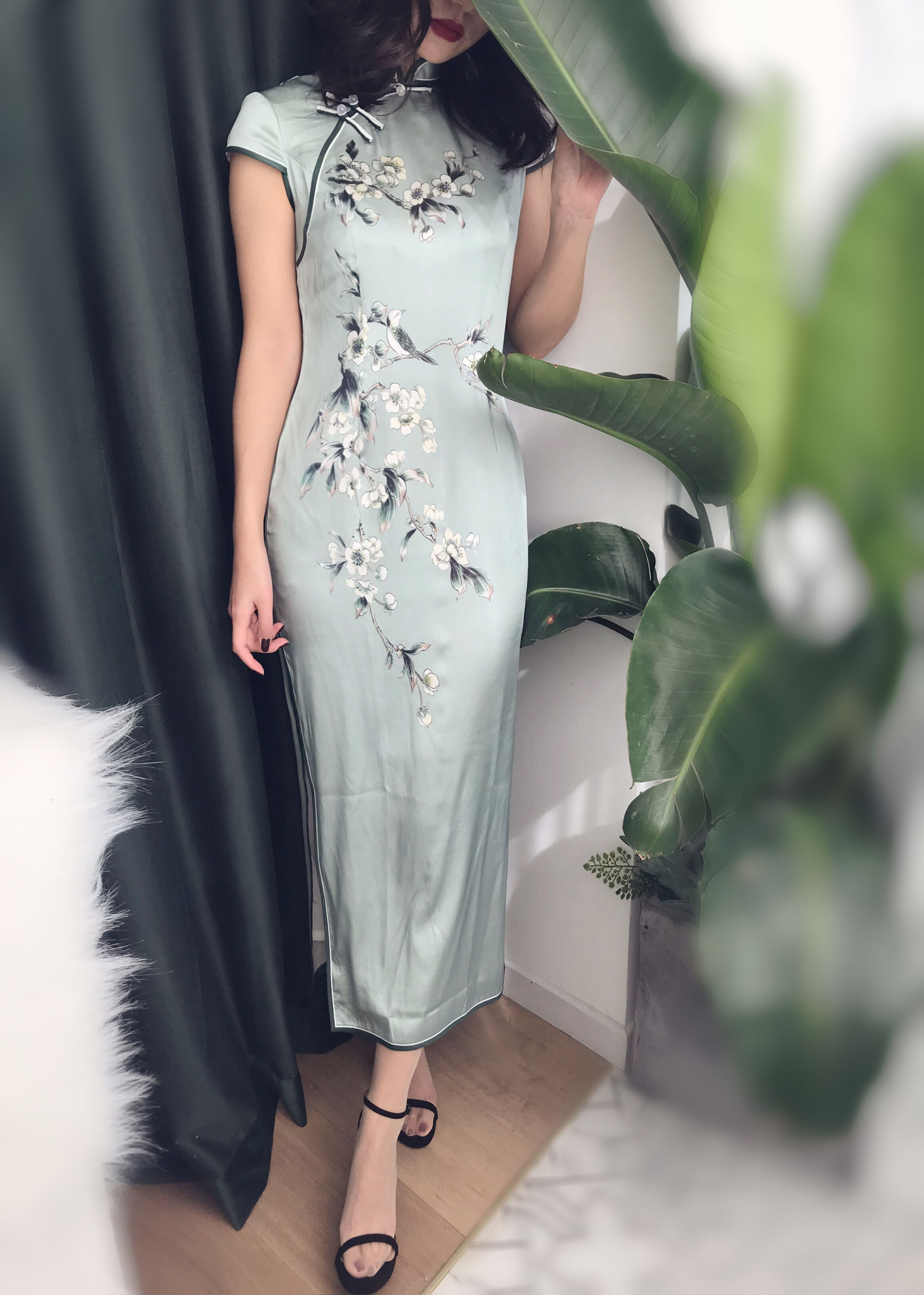 [福利COS] 安乔乔儿(Nia乔乔) No.017 安乔乔儿 黑丝旗袍第24张