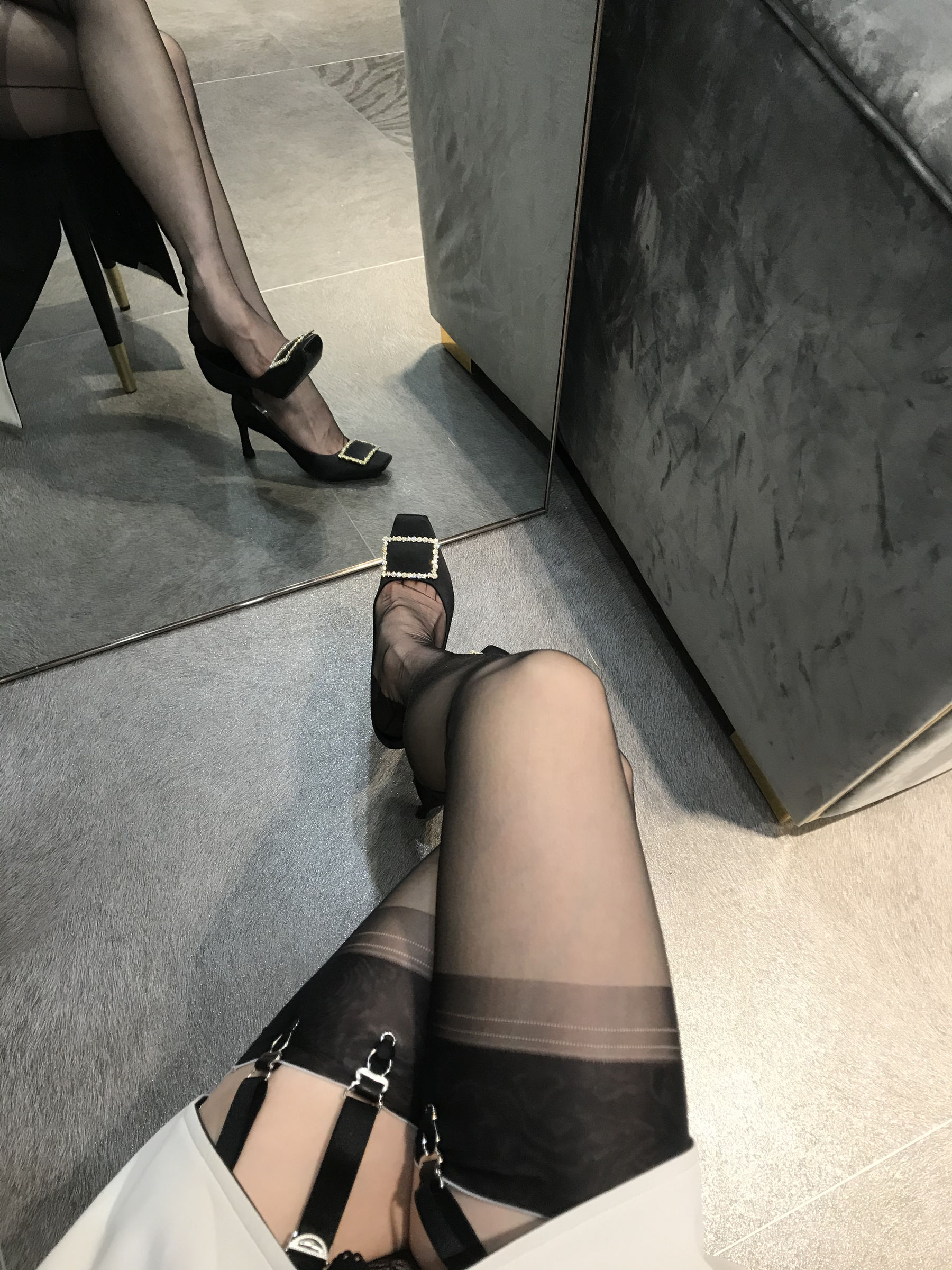 [福利COS] 丝足博主麋鹿_Monroe 2020.04.13 皮草丝惑第12张