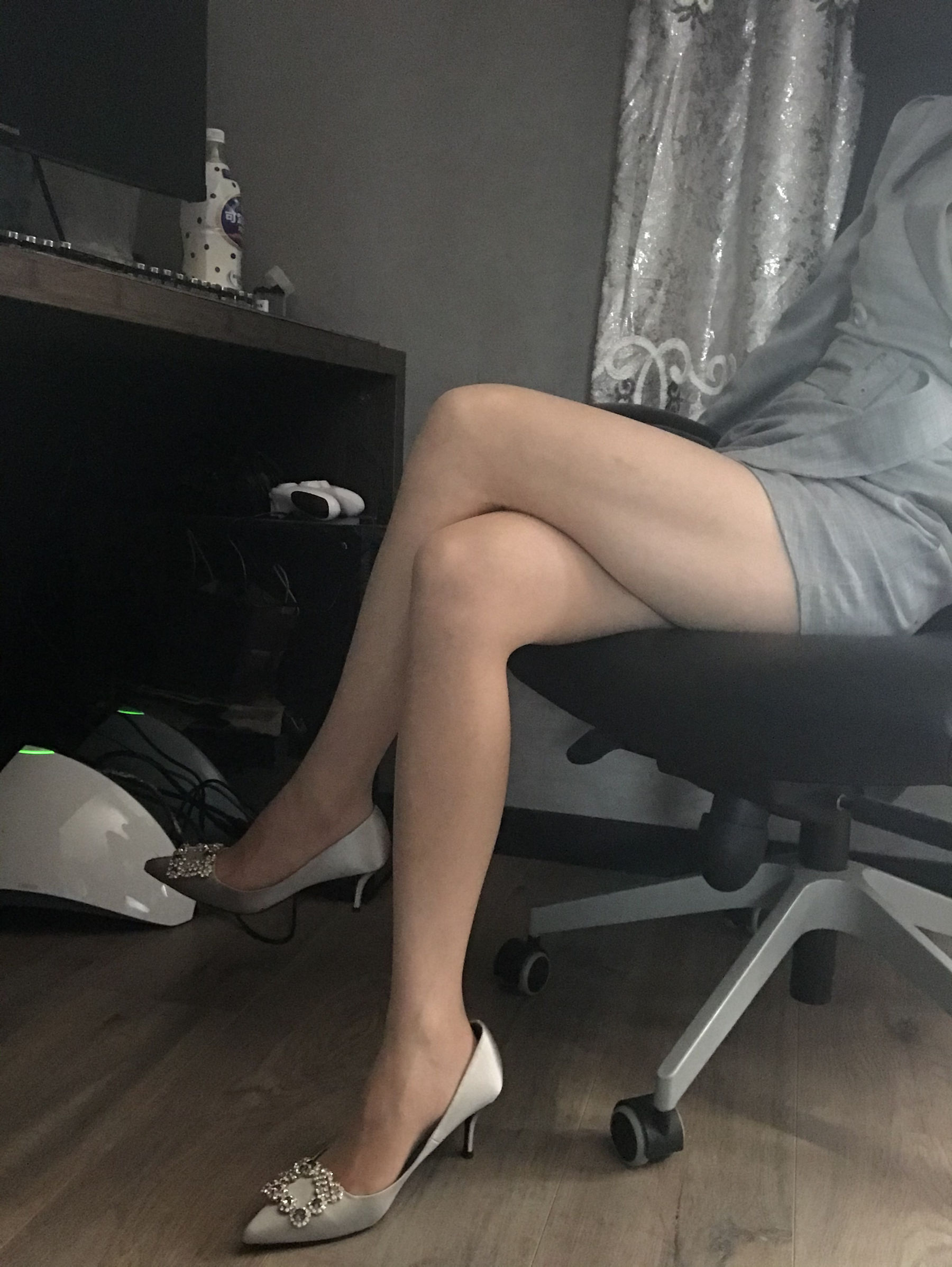 [福利COS] 丝足博主麋鹿_Monroe 2020.04.15 御姐薄丝第3张