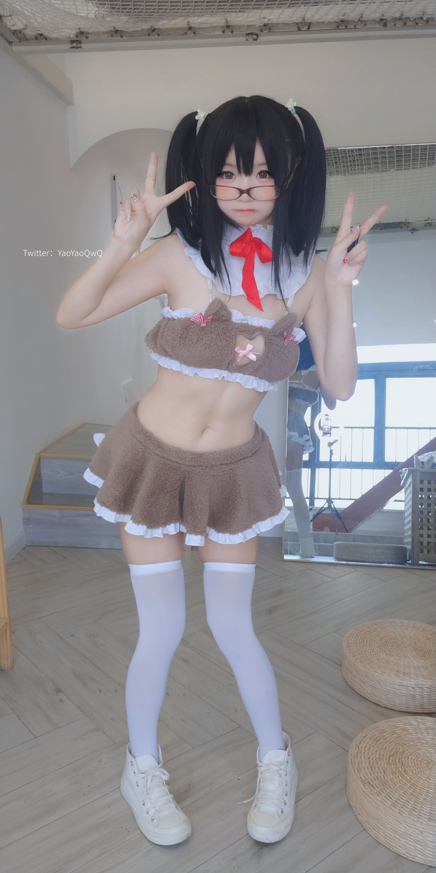 [福利COS] 萌妹子Coser摇摇乐yoyo fantia 11月会员合集 白丝诱惑第6张