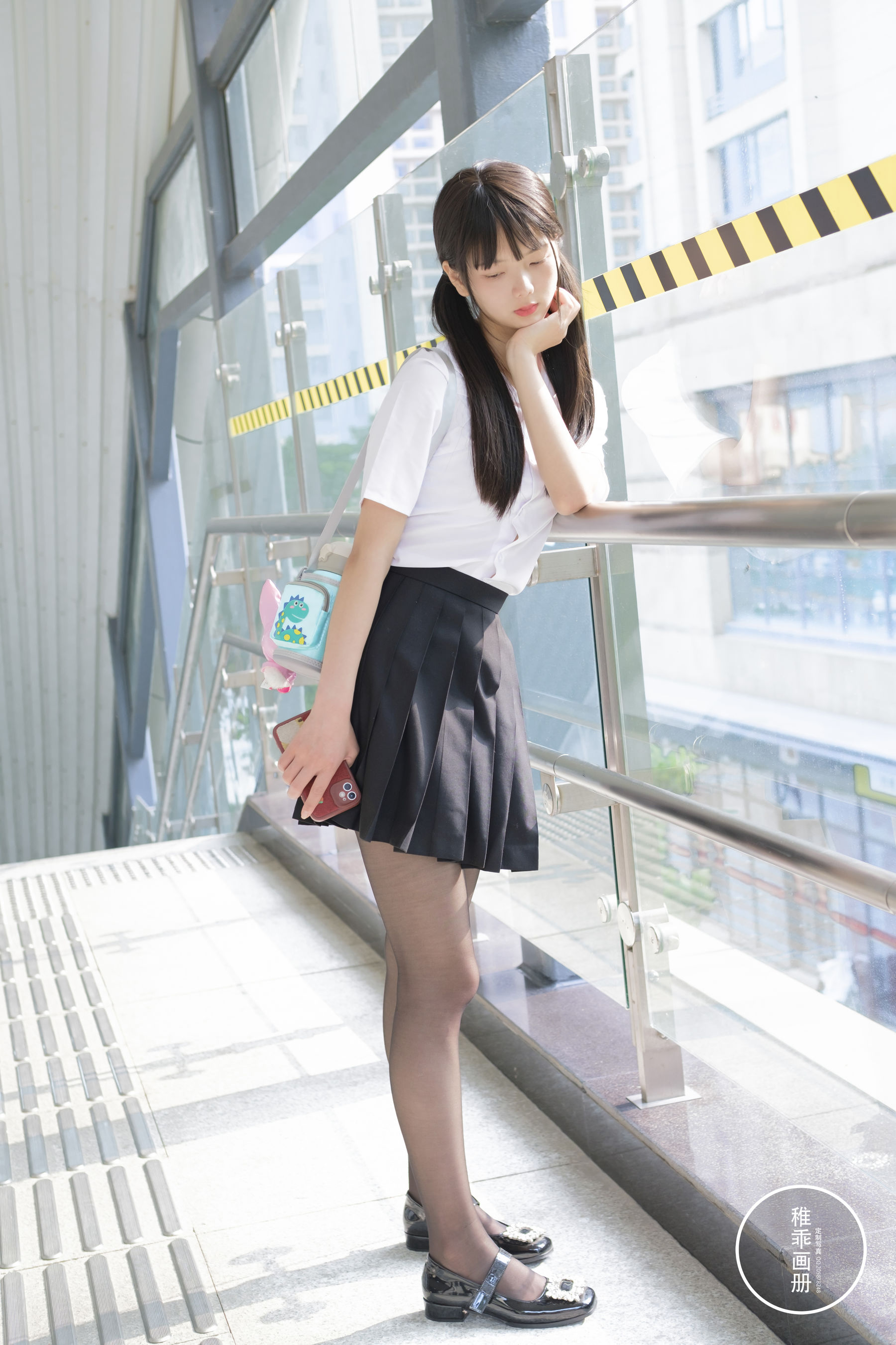 [福利COS] 柴系小乖(稚乖画册) - 夜夜 逛街13d黑丝第11张