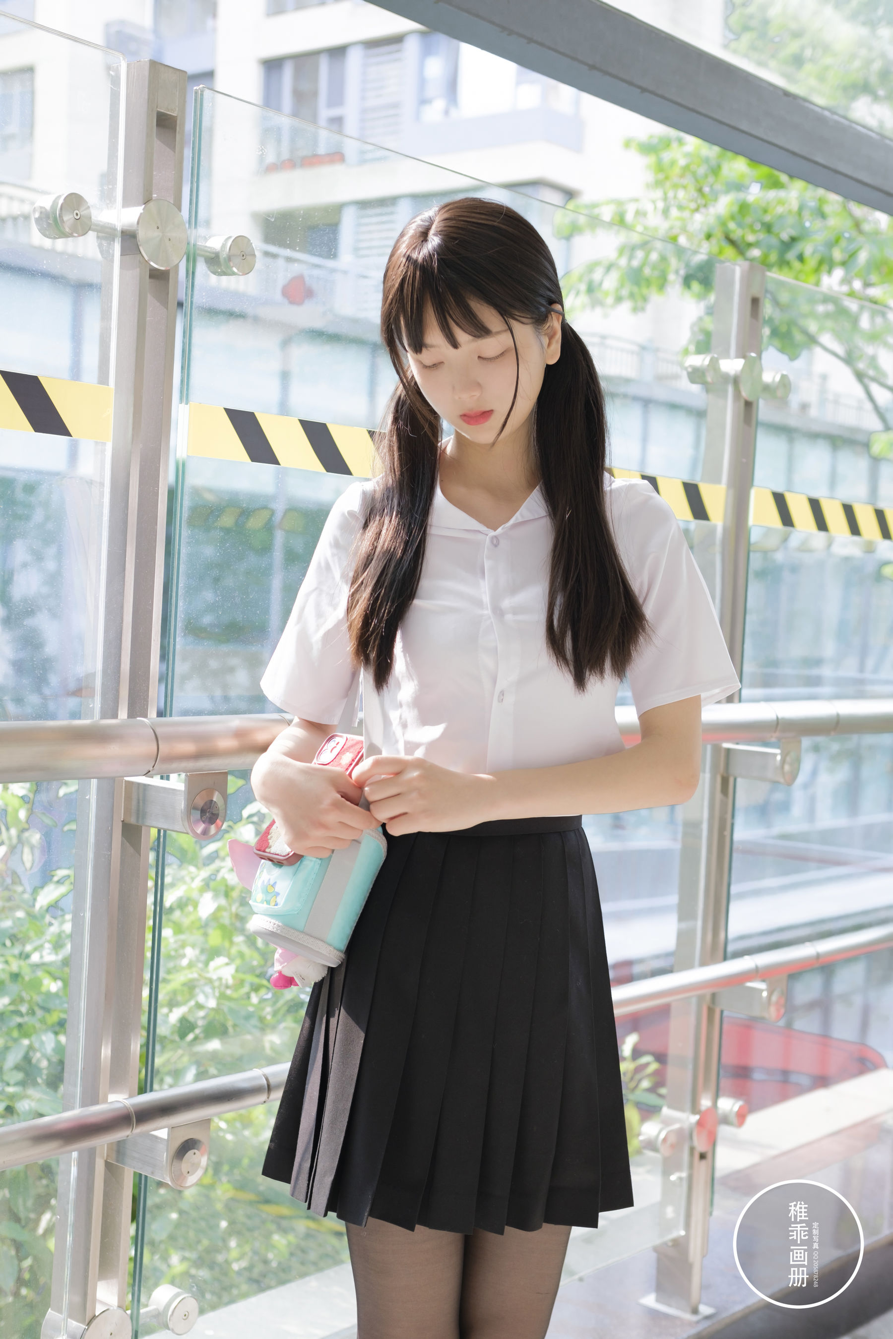 [福利COS] 柴系小乖(稚乖画册) - 夜夜 逛街13d黑丝第12张