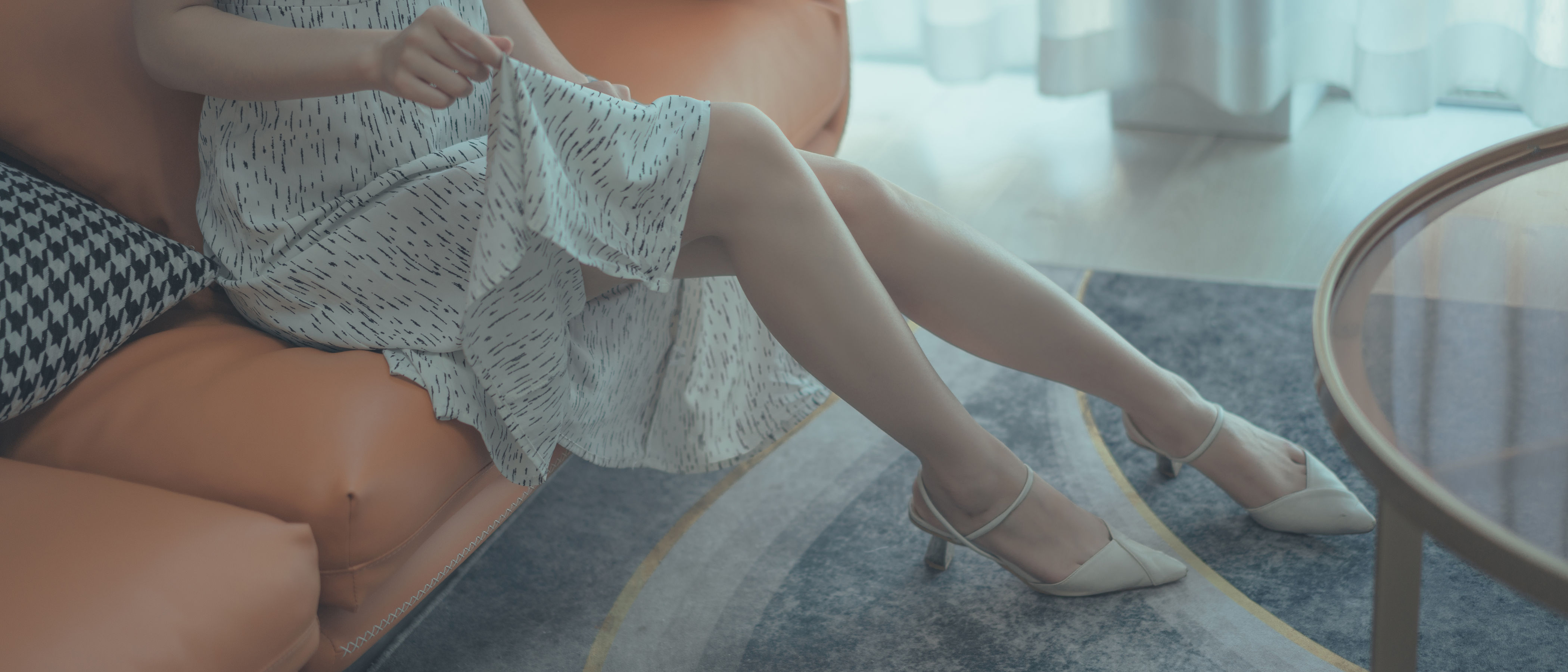 [福利COS] 杏仁曲奇 - 反差表姐第3张