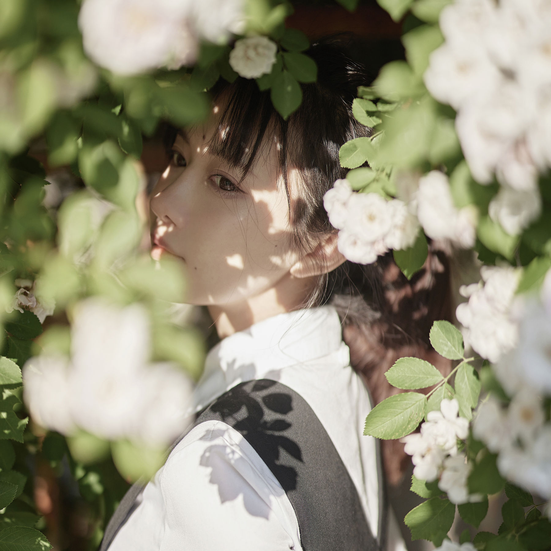 [福利COS] Shika小鹿鹿 - 蔷薇JK第2张