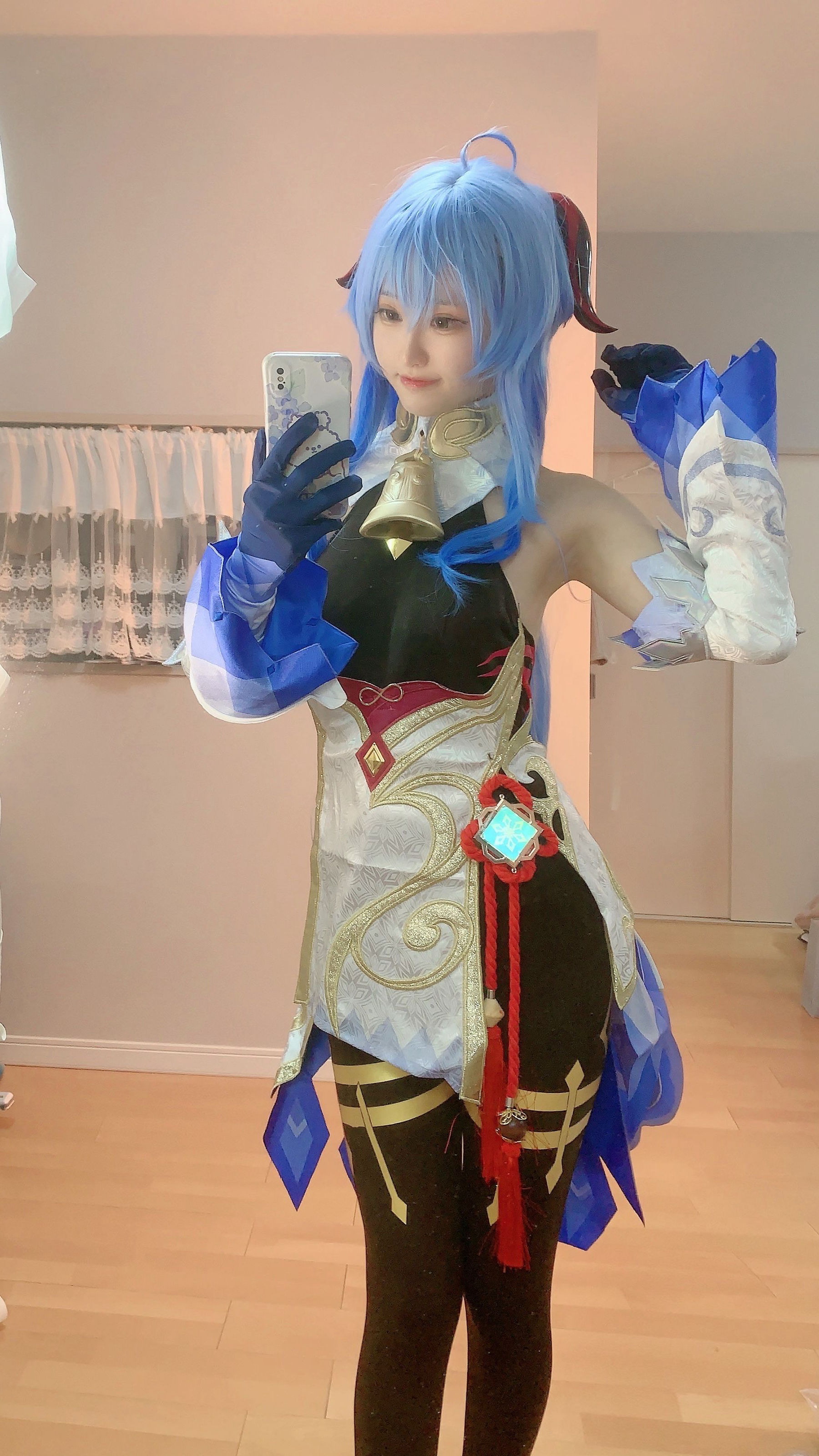 [福利COS] 千阳(ちよ) - 甘雨对镜拍第4张