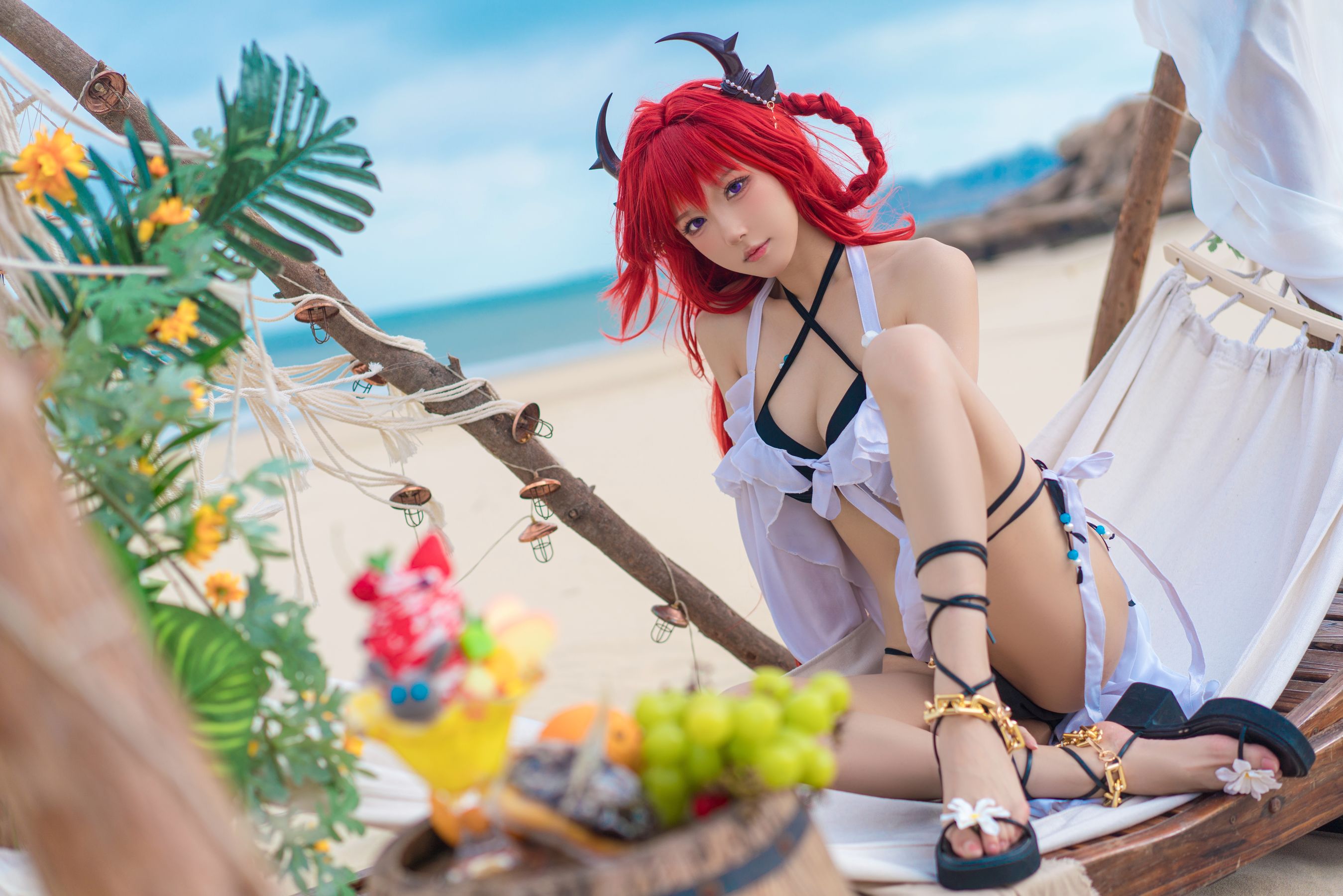 [福利COS] 动漫博主阿包也是兔娘 - 明日方舟 史尔特尔泳装第7张