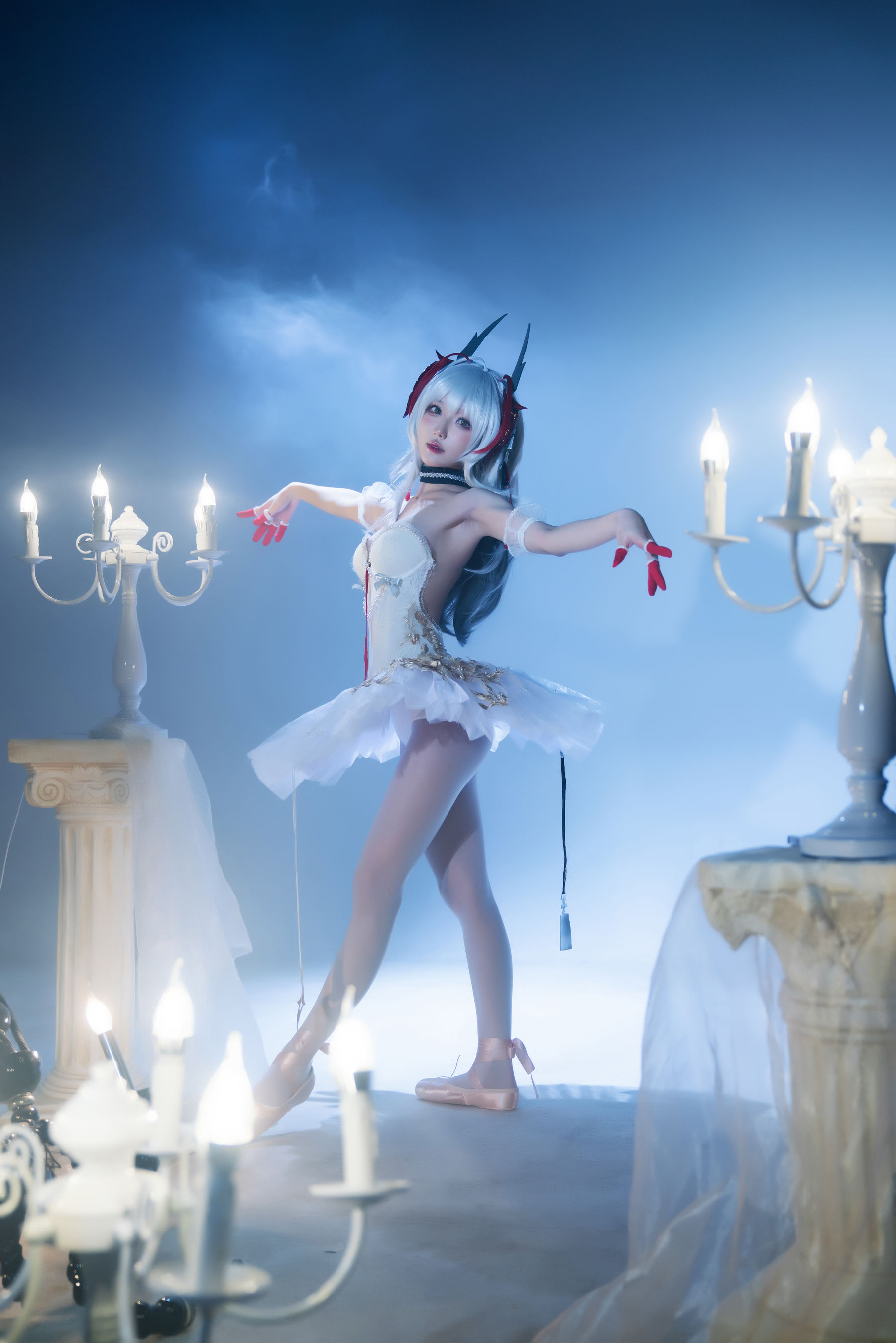 [福利COS] 动漫博主阿包也是兔娘 - 明日方舟 芭蕾第11张