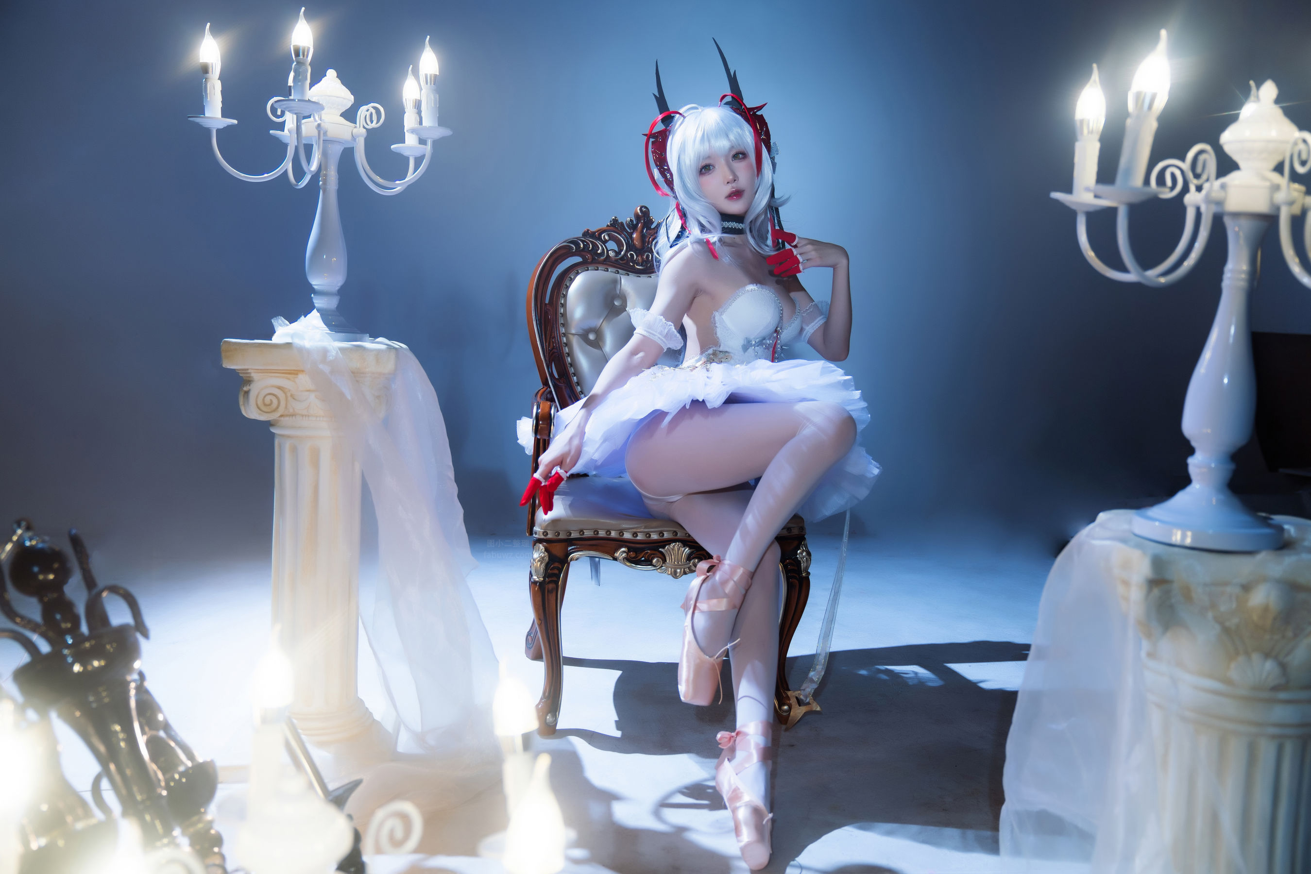 [福利COS] 动漫博主阿包也是兔娘 - 明日方舟 芭蕾第4张