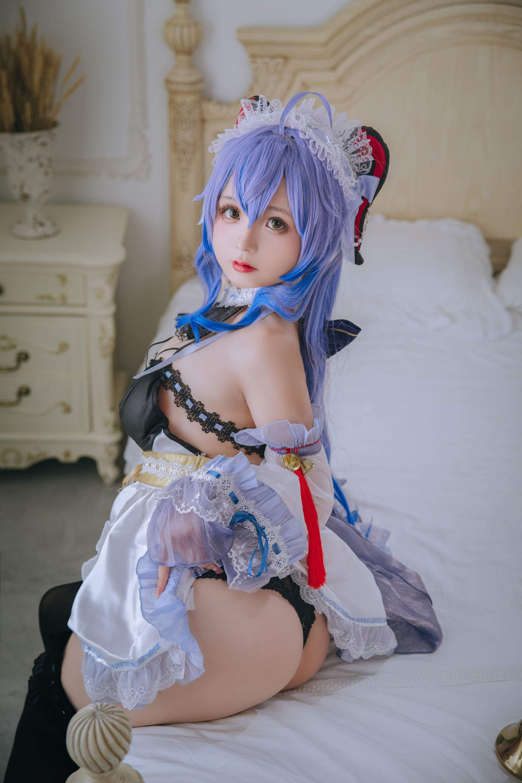 [福利COS] Cosplay日奈娇 - 甘雨女仆第4张