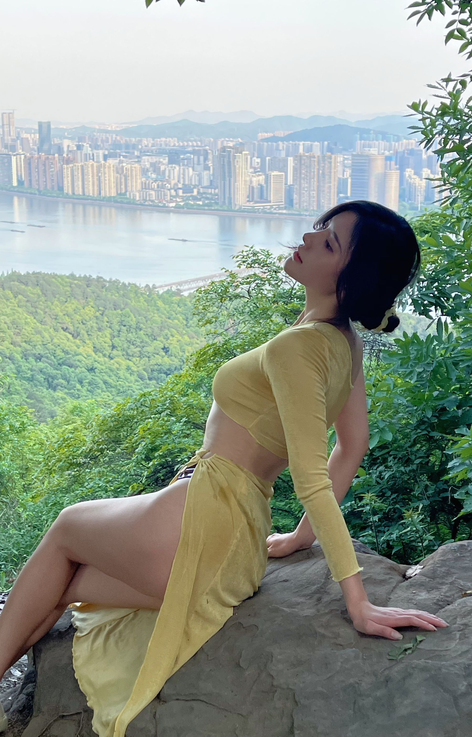 [福利COS] 美女模特Azhua19970(阿朱啊) 微密圈视图合集2第55张